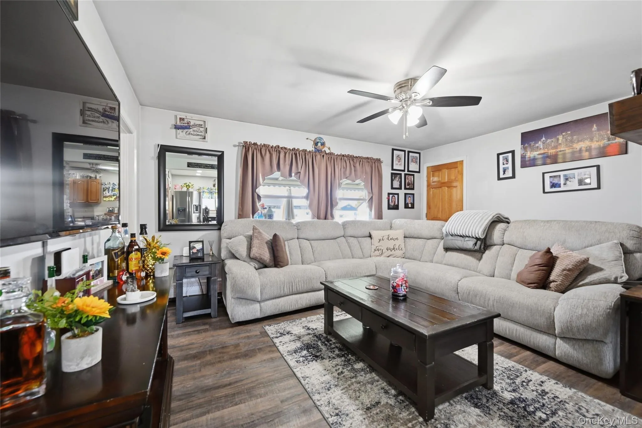 2 Tallow Lane, Hempstead, NY, 5 Bedrooms Bedrooms, 9 Rooms Rooms,2 BathroomsBathrooms,Residential,For Rent,Tallow,0,993343 2 Tallow Lane, Hempstead, NY, 5 Bedrooms Bedrooms, 9 Rooms Rooms,2 BathroomsBathrooms,Residential,For Rent,Tallow,0,993343