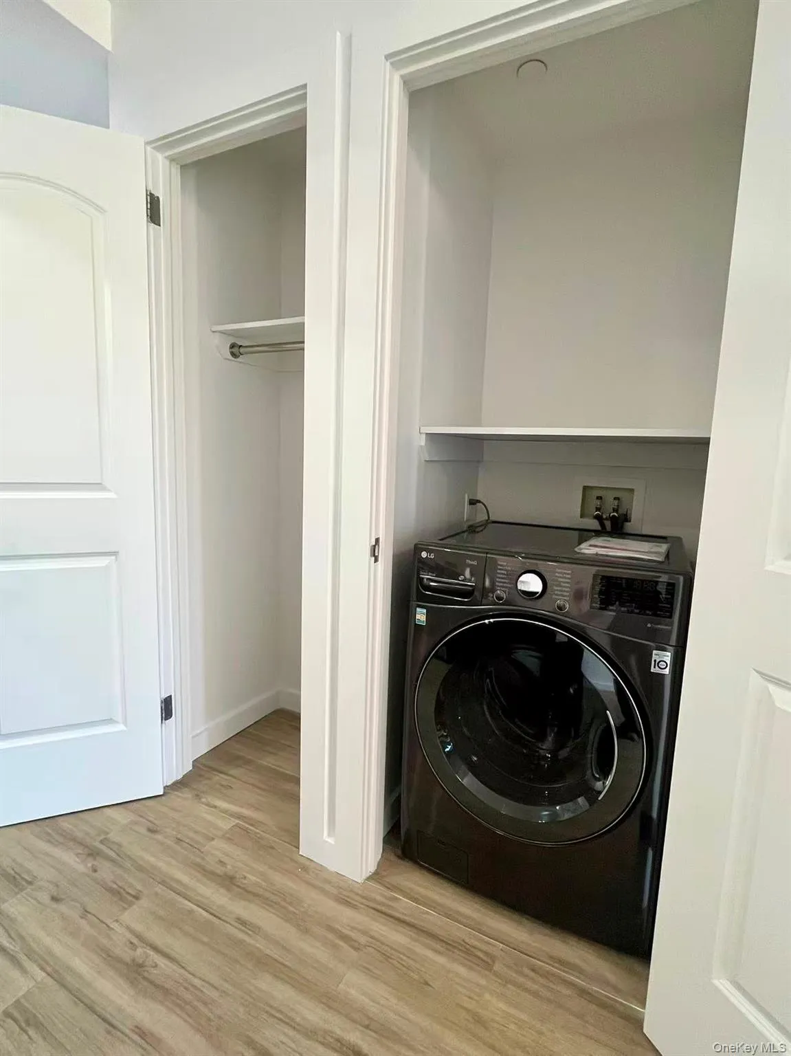7065 Queens Boulevard, New York, NY, 1 Bedroom Bedrooms, 3 Rooms Rooms,1 BathroomBathrooms,Residential,For Rent,Queens,0,993344 7065 Queens Boulevard, New York, NY, 1 Bedroom Bedrooms, 3 Rooms Rooms,1 BathroomBathrooms,Residential,For Rent,Queens,0,993344