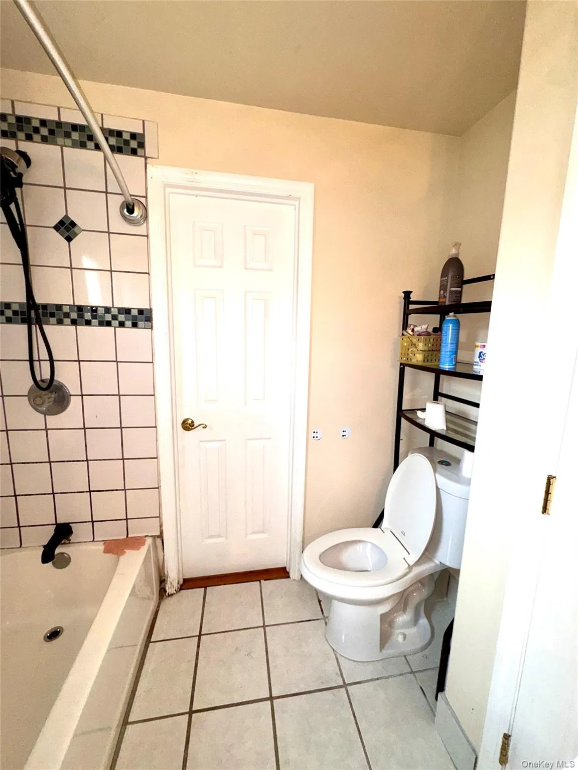 140 Fairfax Avenue, Middletown, NY, 2 Bedrooms Bedrooms, 6 Rooms Rooms,1 BathroomBathrooms,Residential Lease,For Rent,Fairfax,0,993360 140 Fairfax Avenue, Middletown, NY, 2 Bedrooms Bedrooms, 6 Rooms Rooms,1 BathroomBathrooms,Residential Lease,For Rent,Fairfax,0,993360