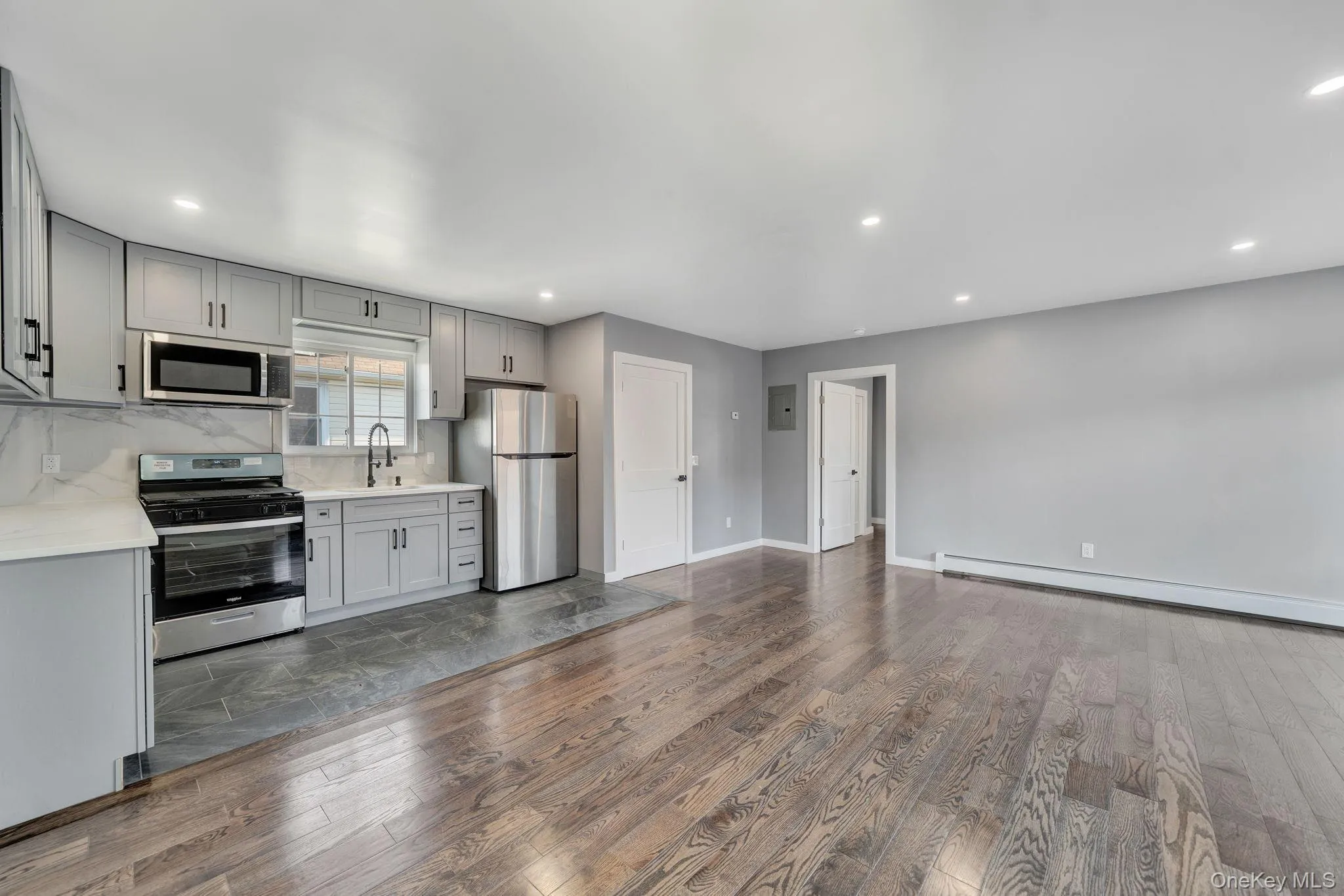 11718 198th Street, New York, NY, 3 Bedrooms Bedrooms, 6 Rooms Rooms,1 BathroomBathrooms,Residential Lease,For Rent,198th,0,993369 11718 198th Street, New York, NY, 3 Bedrooms Bedrooms, 6 Rooms Rooms,1 BathroomBathrooms,Residential Lease,For Rent,198th,0,993369