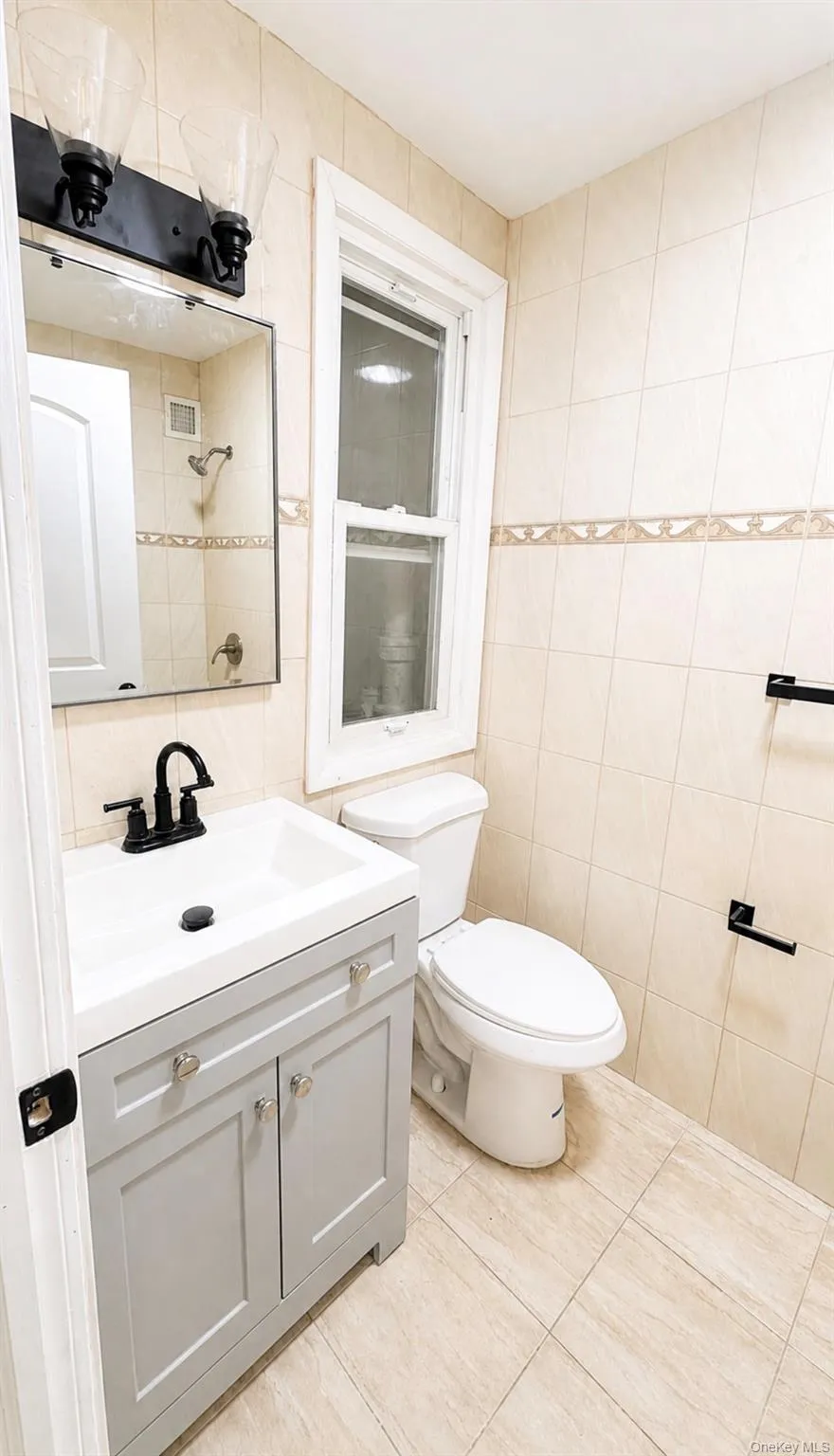 404 Logan Street, New York, NY, 3 Bedrooms Bedrooms, 7 Rooms Rooms,1 BathroomBathrooms,Residential Lease,For Rent,Logan,0,993375 404 Logan Street, New York, NY, 3 Bedrooms Bedrooms, 7 Rooms Rooms,1 BathroomBathrooms,Residential Lease,For Rent,Logan,0,993375