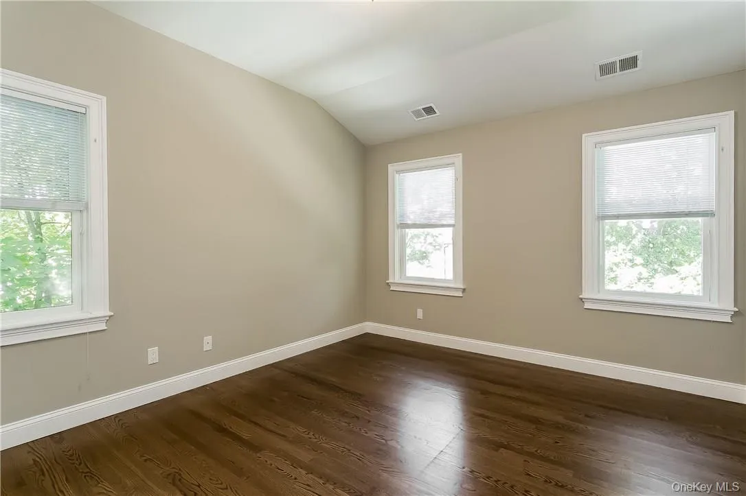 20 Walker Avenue, Rye City, NY, 5 Bedrooms Bedrooms, 10 Rooms Rooms,3 BathroomsBathrooms,Residential Lease,For Rent,Walker,0,993389 20 Walker Avenue, Rye City, NY, 5 Bedrooms Bedrooms, 10 Rooms Rooms,3 BathroomsBathrooms,Residential Lease,For Rent,Walker,0,993389