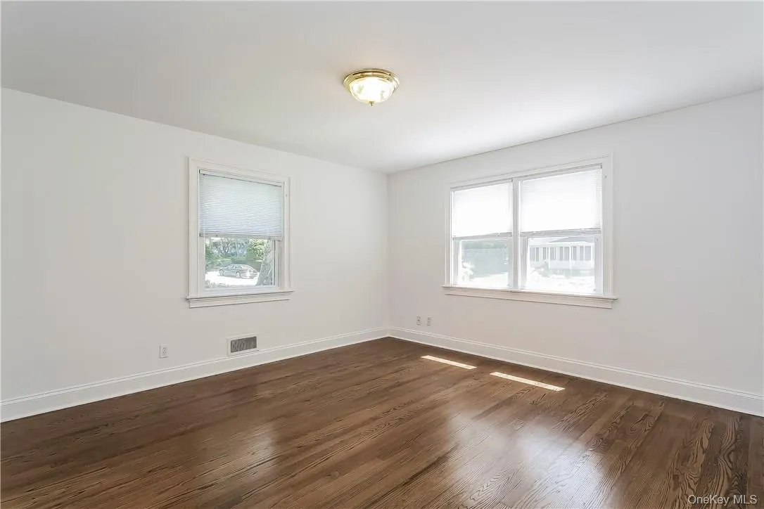 20 Walker Avenue, Rye City, NY, 5 Bedrooms Bedrooms, 10 Rooms Rooms,3 BathroomsBathrooms,Residential Lease,For Rent,Walker,0,993389 20 Walker Avenue, Rye City, NY, 5 Bedrooms Bedrooms, 10 Rooms Rooms,3 BathroomsBathrooms,Residential Lease,For Rent,Walker,0,993389