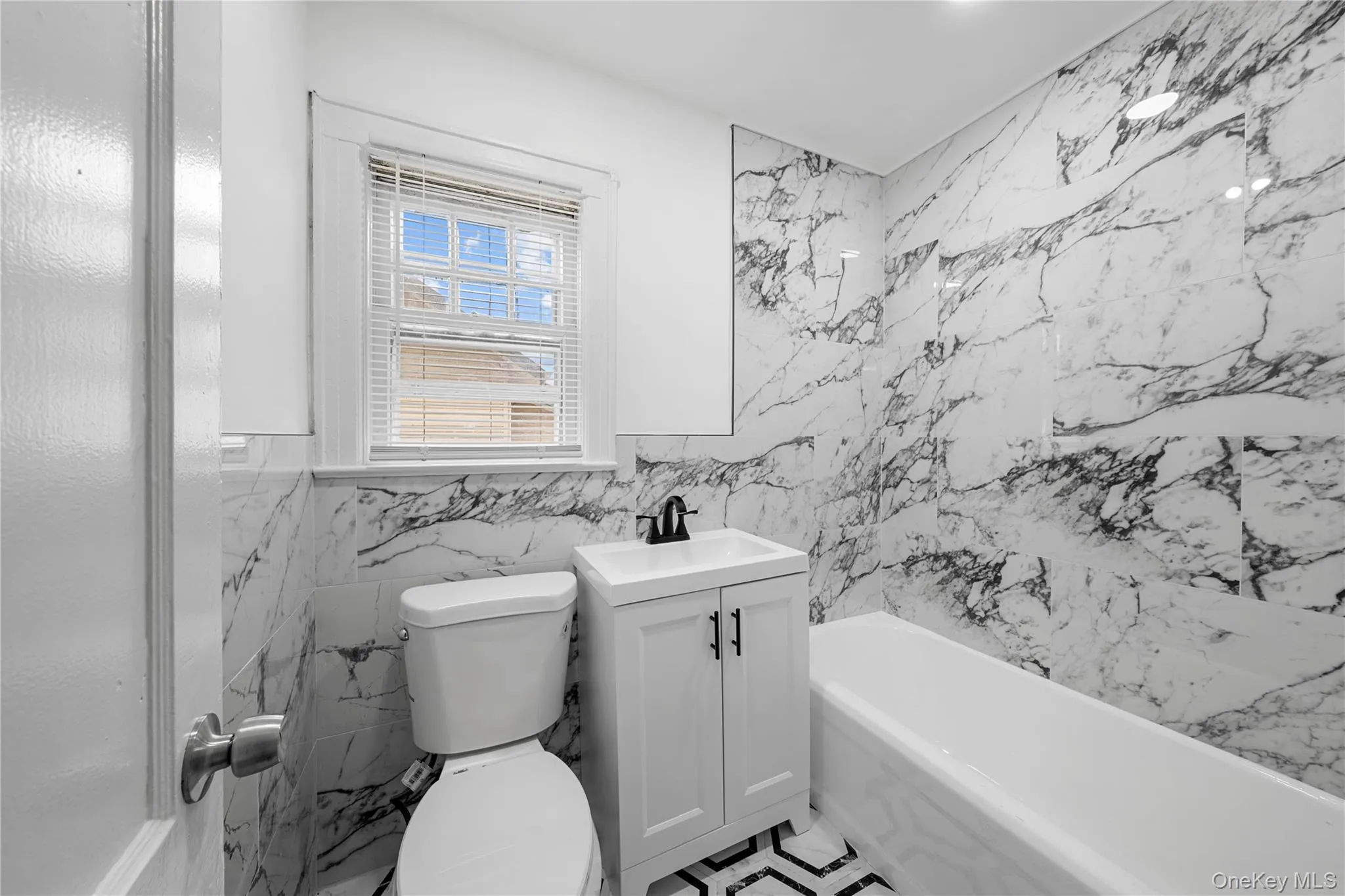 21 Voshage Street, Hempstead, NY, 3 Bedrooms Bedrooms, 6 Rooms Rooms,1 BathroomBathrooms,Residential,For Rent,Voshage,0,993397 21 Voshage Street, Hempstead, NY, 3 Bedrooms Bedrooms, 6 Rooms Rooms,1 BathroomBathrooms,Residential,For Rent,Voshage,0,993397