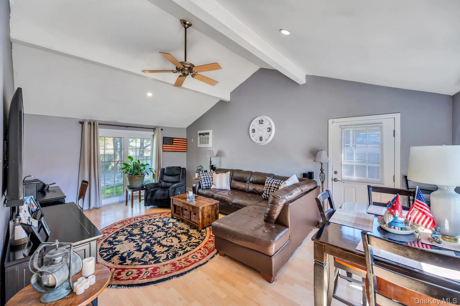 729 Ent Avenue, Southampton, NY, 3 Bedrooms Bedrooms, 7 Rooms Rooms,2 BathroomsBathrooms,Residential,For Rent,Ent,0,993400 729 Ent Avenue, Southampton, NY, 3 Bedrooms Bedrooms, 7 Rooms Rooms,2 BathroomsBathrooms,Residential,For Rent,Ent,0,993400
