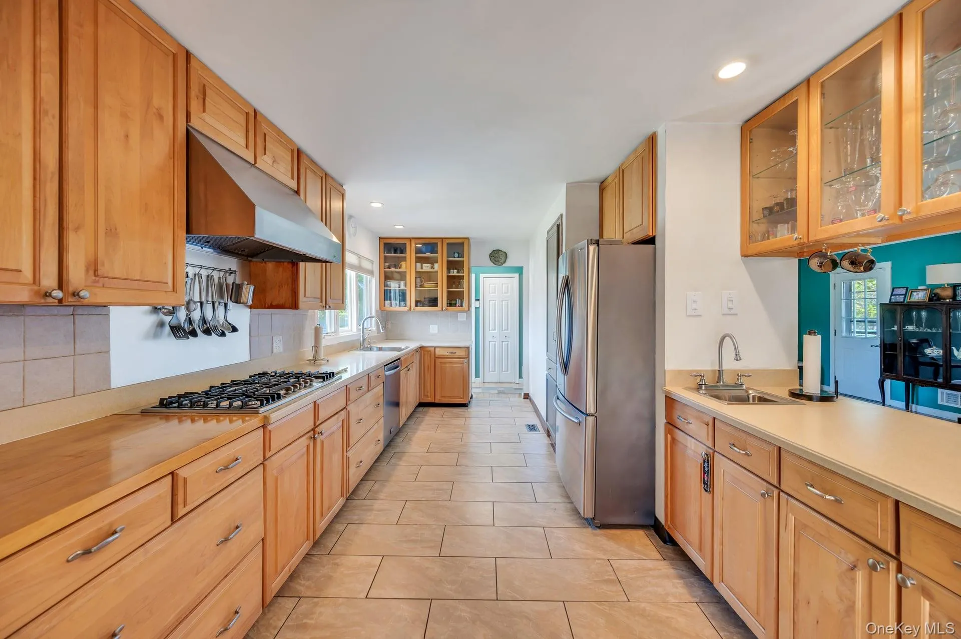 729 Ent Avenue, Southampton, NY, 3 Bedrooms Bedrooms, 7 Rooms Rooms,2 BathroomsBathrooms,Residential,For Rent,Ent,0,993400 729 Ent Avenue, Southampton, NY, 3 Bedrooms Bedrooms, 7 Rooms Rooms,2 BathroomsBathrooms,Residential,For Rent,Ent,0,993400