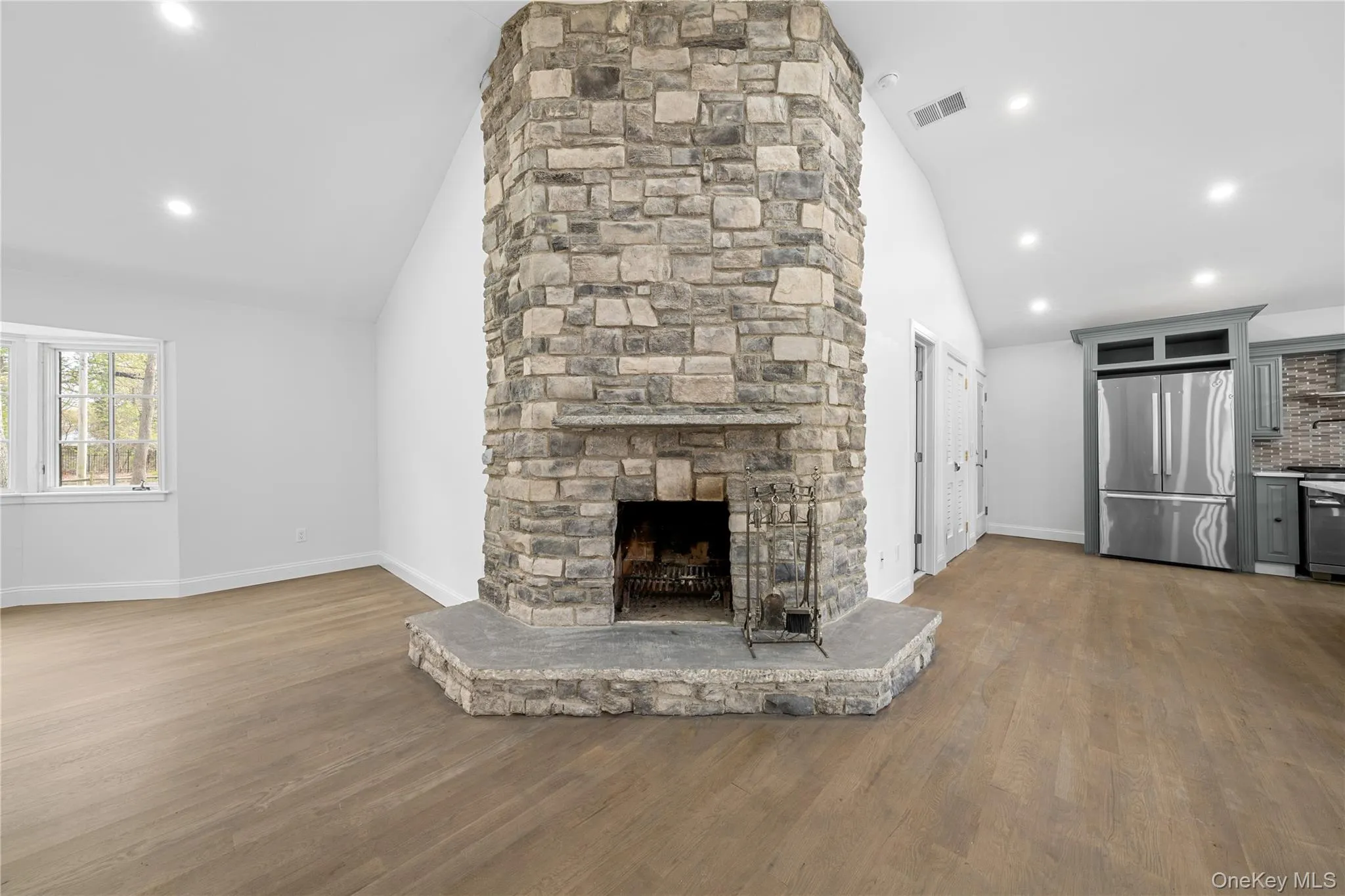 257 Southlawn Avenue, Islip, NY, 3 Bedrooms Bedrooms, 8 Rooms Rooms,2 BathroomsBathrooms,Residential Lease,For Rent,Southlawn,0,993410 257 Southlawn Avenue, Islip, NY, 3 Bedrooms Bedrooms, 8 Rooms Rooms,2 BathroomsBathrooms,Residential Lease,For Rent,Southlawn,0,993410