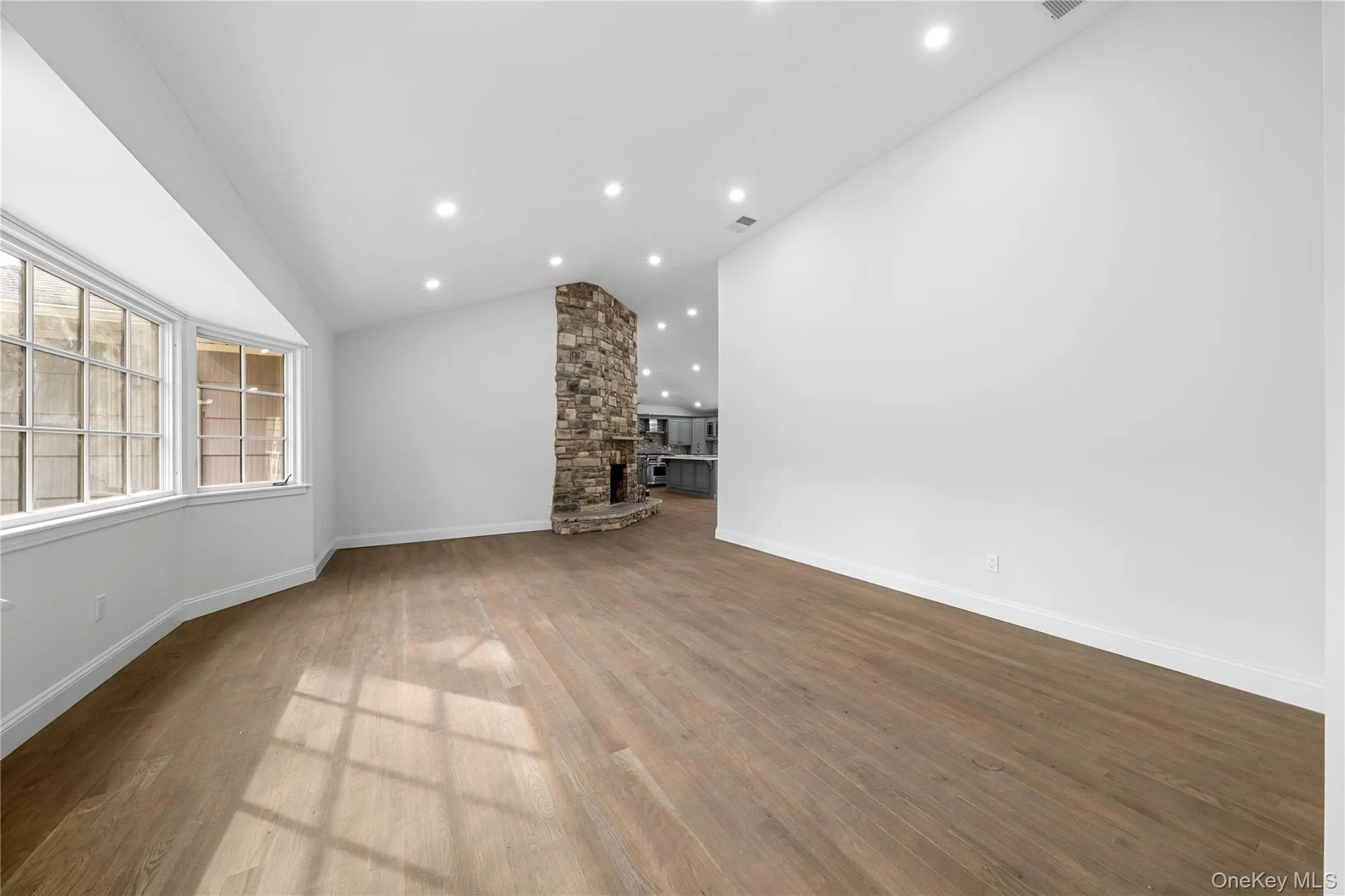 257 Southlawn Avenue, Islip, NY, 3 Bedrooms Bedrooms, 8 Rooms Rooms,2 BathroomsBathrooms,Residential Lease,For Rent,Southlawn,0,993410 257 Southlawn Avenue, Islip, NY, 3 Bedrooms Bedrooms, 8 Rooms Rooms,2 BathroomsBathrooms,Residential Lease,For Rent,Southlawn,0,993410