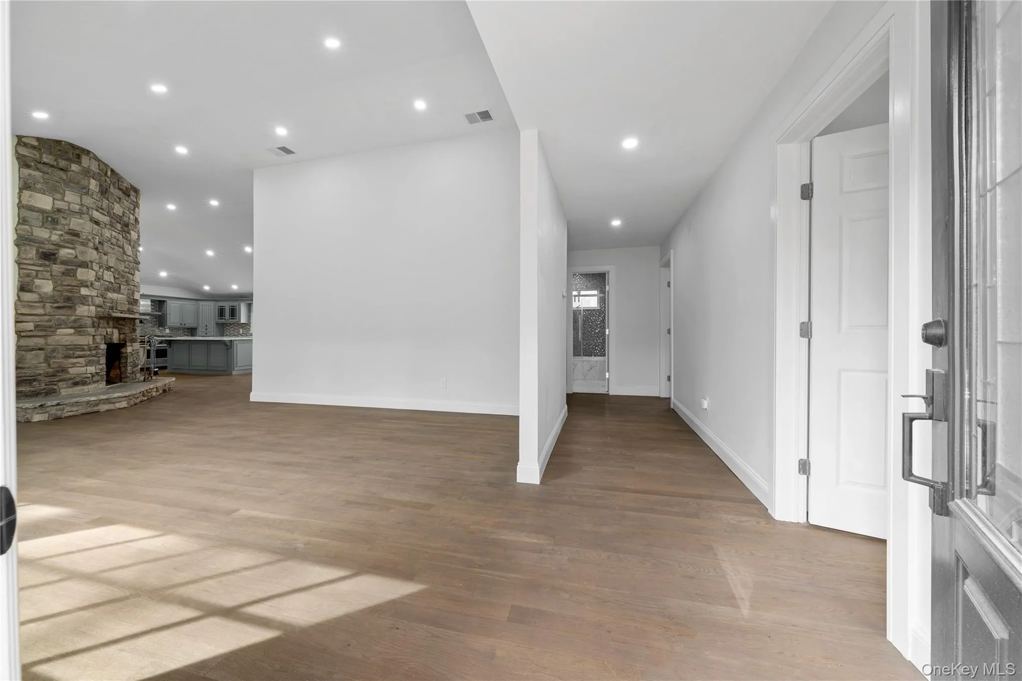 257 Southlawn Avenue, Islip, NY, 3 Bedrooms Bedrooms, 8 Rooms Rooms,2 BathroomsBathrooms,Residential Lease,For Rent,Southlawn,0,993410 257 Southlawn Avenue, Islip, NY, 3 Bedrooms Bedrooms, 8 Rooms Rooms,2 BathroomsBathrooms,Residential Lease,For Rent,Southlawn,0,993410