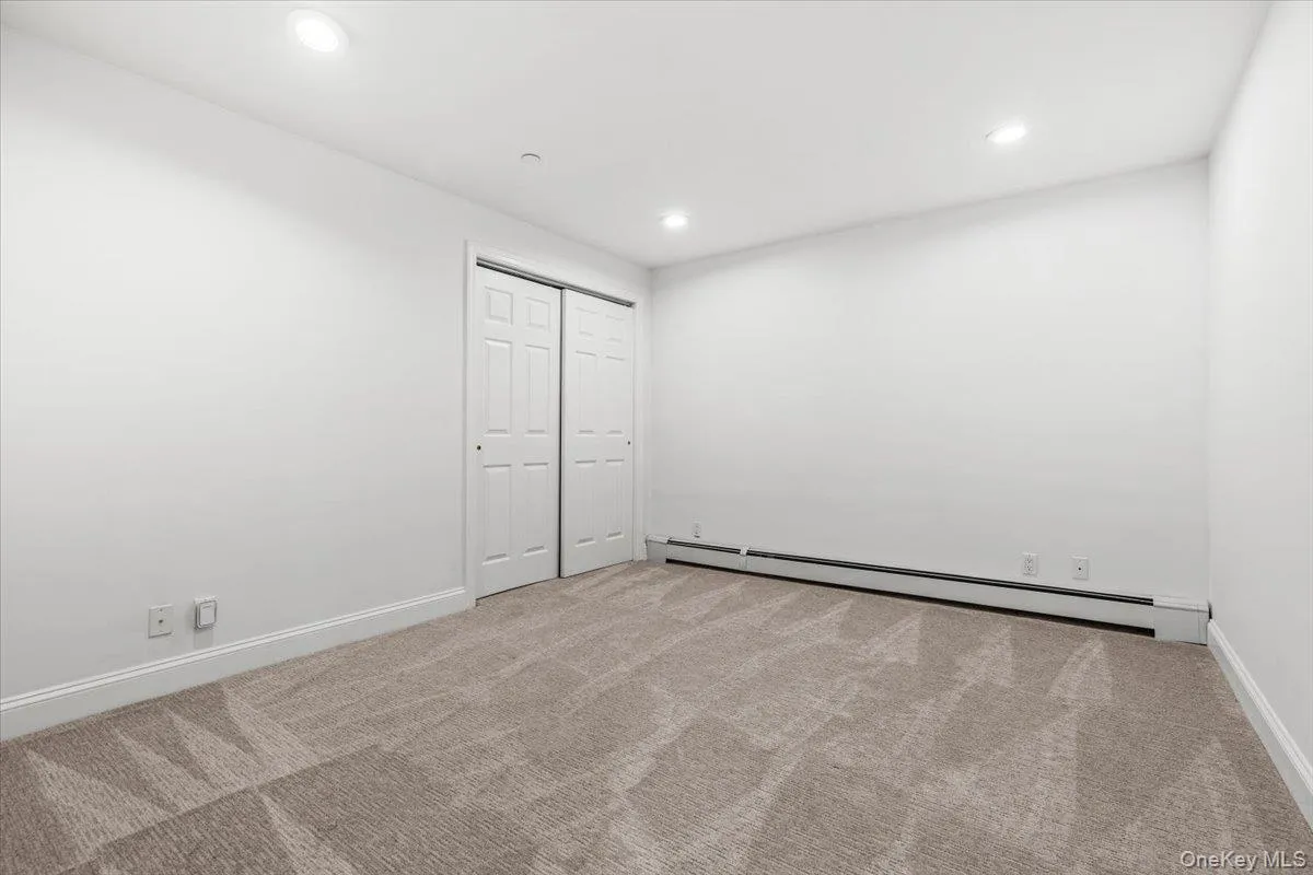 2 Saunders Street, Greenburgh, NY, 4 Bedrooms Bedrooms, 13 Rooms Rooms,3 BathroomsBathrooms,Residential,For Rent,Saunders,0,993414 2 Saunders Street, Greenburgh, NY, 4 Bedrooms Bedrooms, 13 Rooms Rooms,3 BathroomsBathrooms,Residential,For Rent,Saunders,0,993414