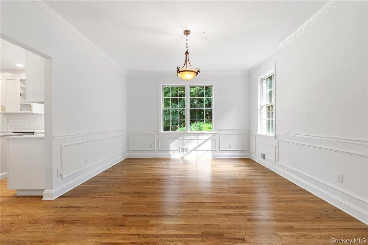 2 Saunders Street, Greenburgh, NY, 4 Bedrooms Bedrooms, 13 Rooms Rooms,3 BathroomsBathrooms,Residential,For Rent,Saunders,0,993414 2 Saunders Street, Greenburgh, NY, 4 Bedrooms Bedrooms, 13 Rooms Rooms,3 BathroomsBathrooms,Residential,For Rent,Saunders,0,993414