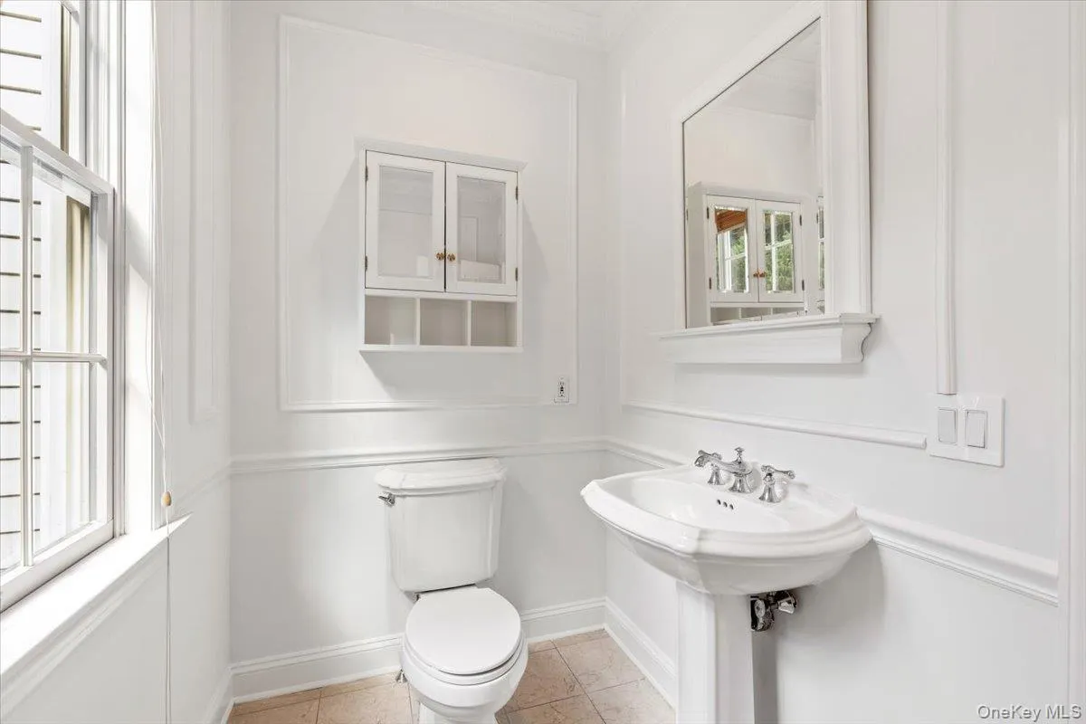 2 Saunders Street, Greenburgh, NY, 4 Bedrooms Bedrooms, 13 Rooms Rooms,3 BathroomsBathrooms,Residential,For Rent,Saunders,0,993414 2 Saunders Street, Greenburgh, NY, 4 Bedrooms Bedrooms, 13 Rooms Rooms,3 BathroomsBathrooms,Residential,For Rent,Saunders,0,993414