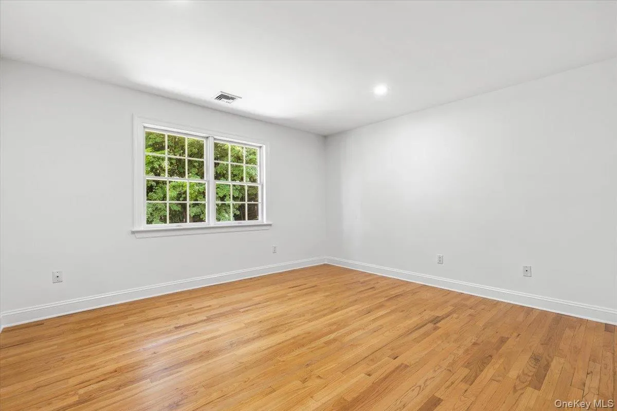 2 Saunders Street, Greenburgh, NY, 4 Bedrooms Bedrooms, 13 Rooms Rooms,3 BathroomsBathrooms,Residential,For Rent,Saunders,0,993414 2 Saunders Street, Greenburgh, NY, 4 Bedrooms Bedrooms, 13 Rooms Rooms,3 BathroomsBathrooms,Residential,For Rent,Saunders,0,993414