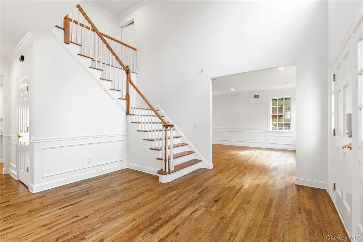 2 Saunders Street, Greenburgh, NY, 4 Bedrooms Bedrooms, 13 Rooms Rooms,3 BathroomsBathrooms,Residential,For Rent,Saunders,0,993414 2 Saunders Street, Greenburgh, NY, 4 Bedrooms Bedrooms, 13 Rooms Rooms,3 BathroomsBathrooms,Residential,For Rent,Saunders,0,993414