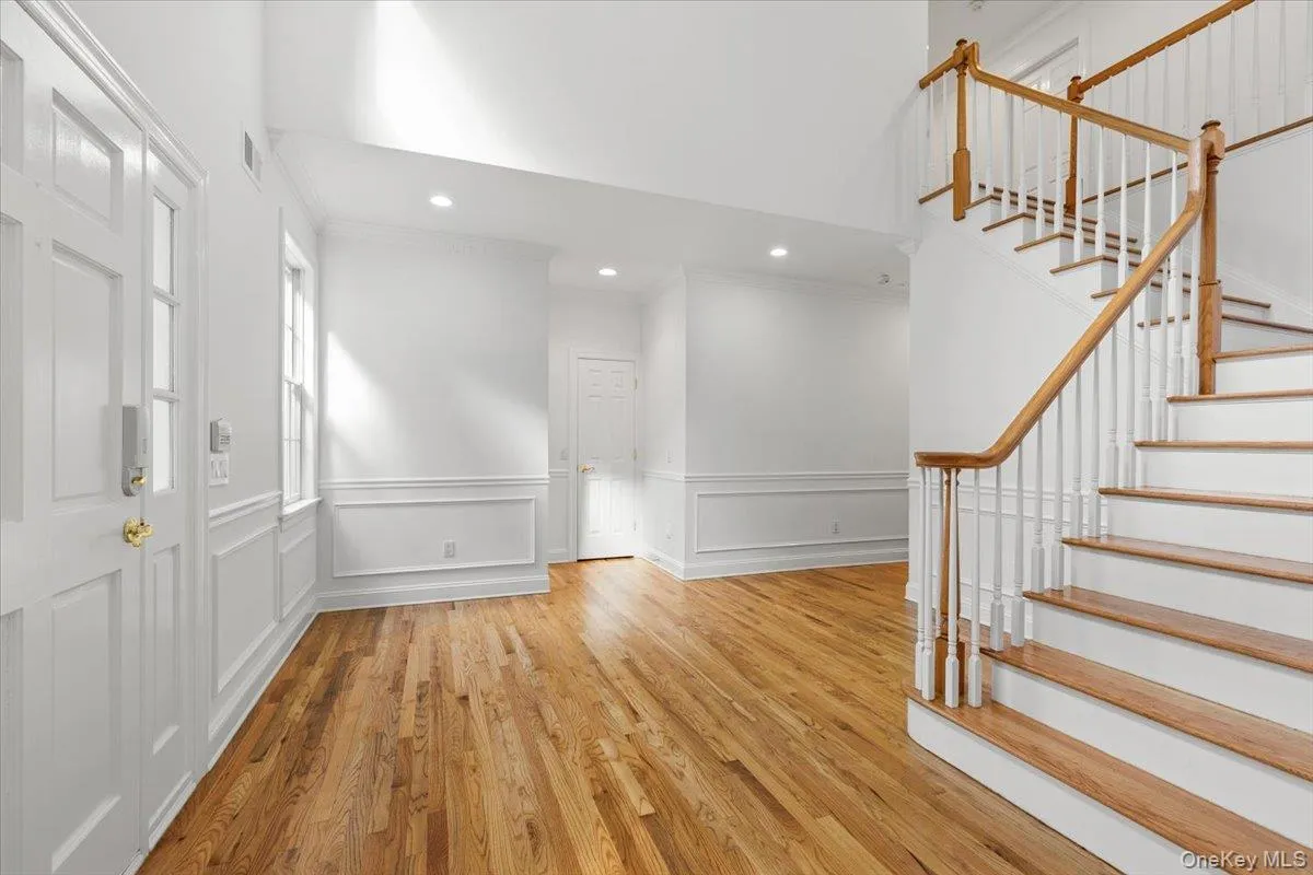 2 Saunders Street, Greenburgh, NY, 4 Bedrooms Bedrooms, 13 Rooms Rooms,3 BathroomsBathrooms,Residential,For Rent,Saunders,0,993414 2 Saunders Street, Greenburgh, NY, 4 Bedrooms Bedrooms, 13 Rooms Rooms,3 BathroomsBathrooms,Residential,For Rent,Saunders,0,993414
