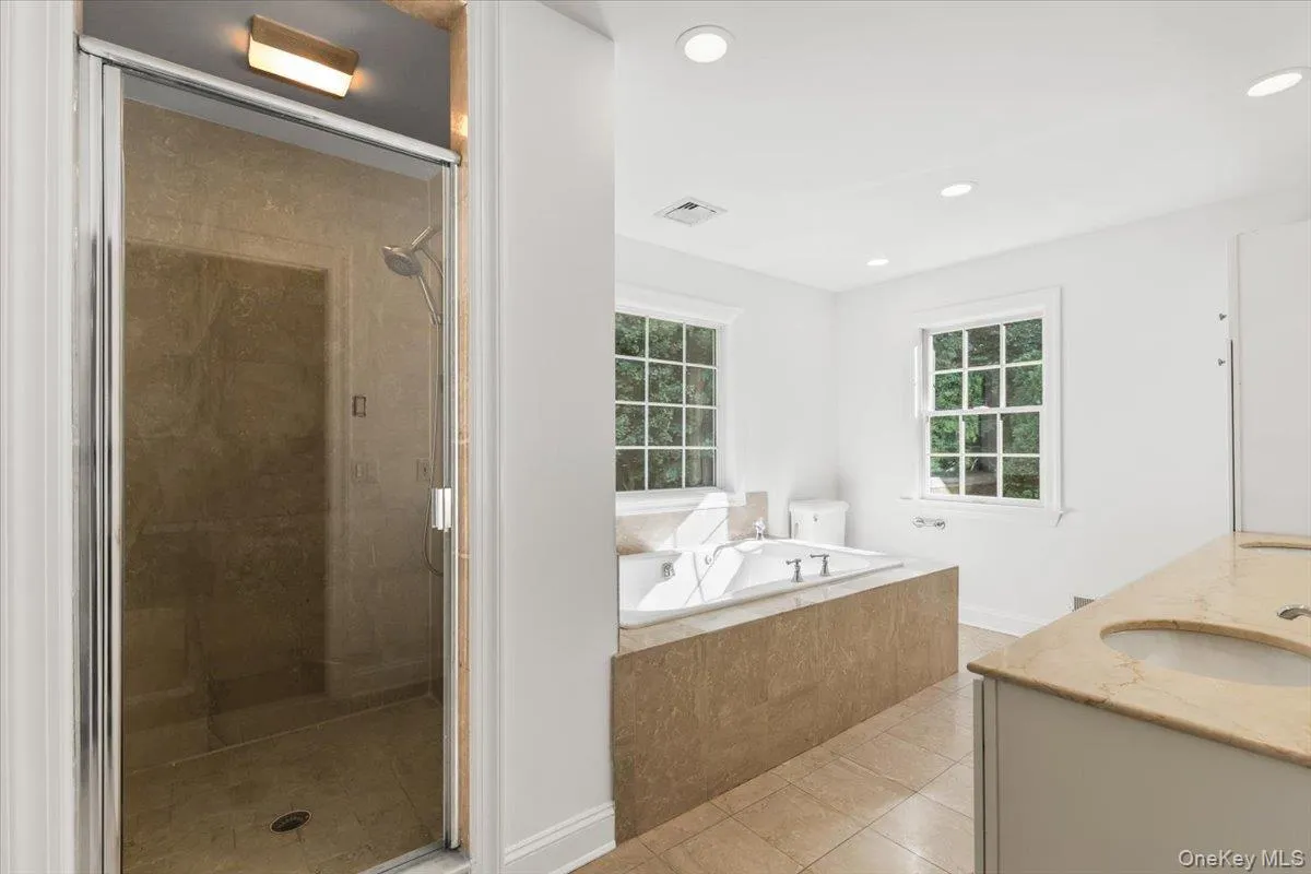 2 Saunders Street, Greenburgh, NY, 4 Bedrooms Bedrooms, 13 Rooms Rooms,3 BathroomsBathrooms,Residential,For Rent,Saunders,0,993414 2 Saunders Street, Greenburgh, NY, 4 Bedrooms Bedrooms, 13 Rooms Rooms,3 BathroomsBathrooms,Residential,For Rent,Saunders,0,993414