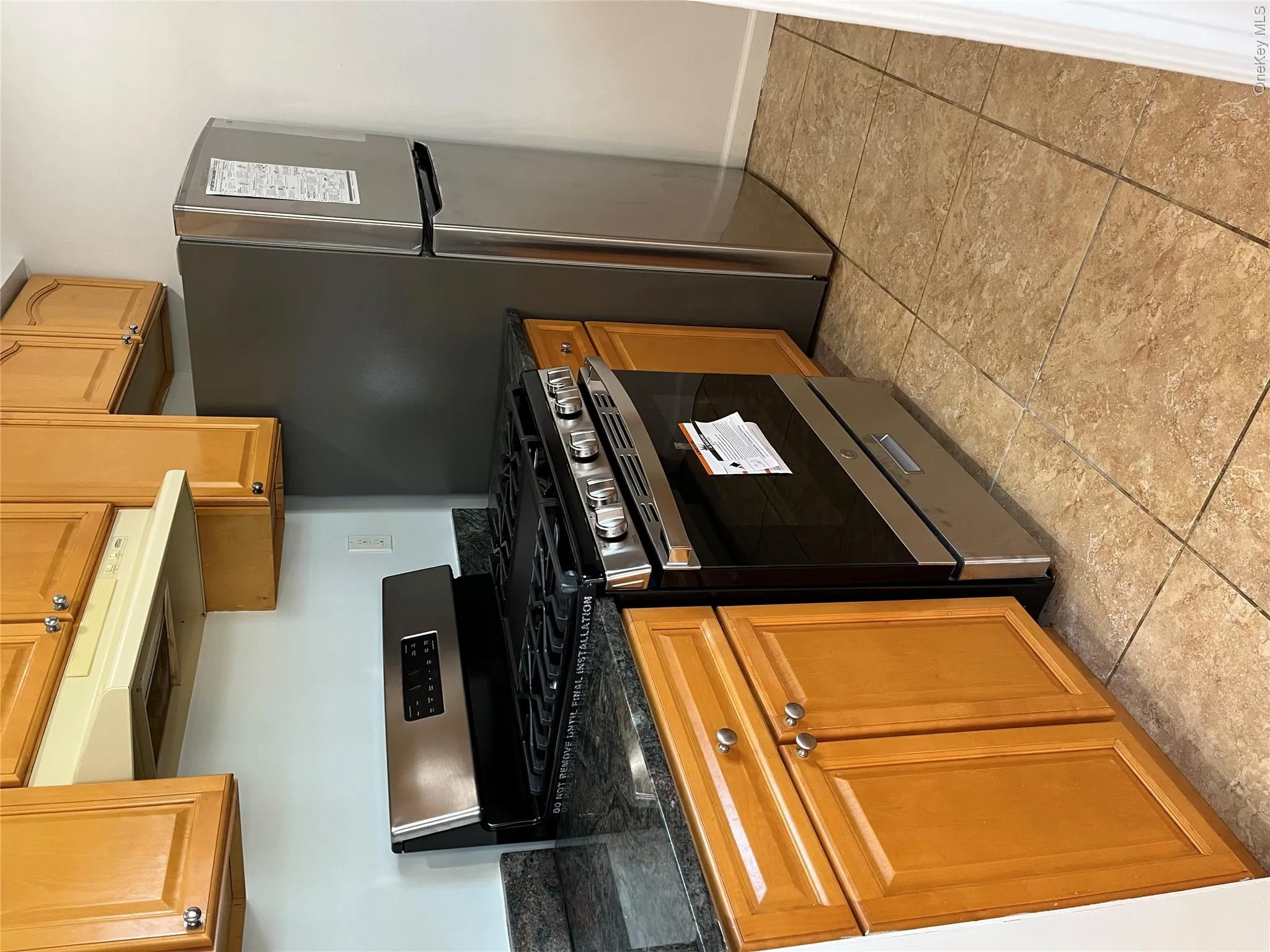 8281 88th Place, New York, NY, 3 Bedrooms Bedrooms, 7 Rooms Rooms,2 BathroomsBathrooms,Residential Lease,For Rent,88th,0,993467 8281 88th Place, New York, NY, 3 Bedrooms Bedrooms, 7 Rooms Rooms,2 BathroomsBathrooms,Residential Lease,For Rent,88th,0,993467