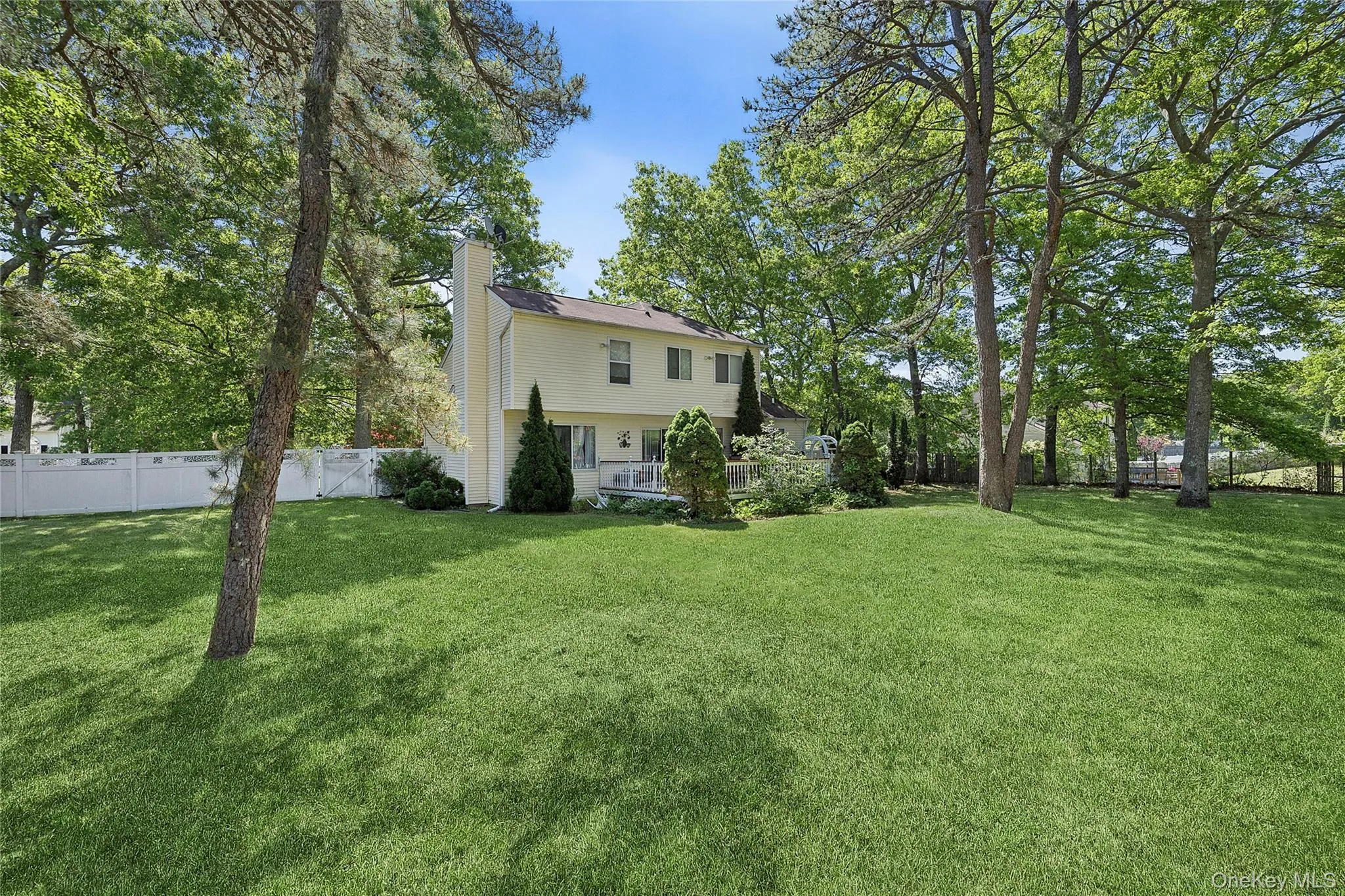 16 Winterberry Drive, Brookhaven, NY, 3 Bedrooms Bedrooms, 8 Rooms Rooms,2 BathroomsBathrooms,Residential,For Rent,Winterberry,0,993470 16 Winterberry Drive, Brookhaven, NY, 3 Bedrooms Bedrooms, 8 Rooms Rooms,2 BathroomsBathrooms,Residential,For Rent,Winterberry,0,993470