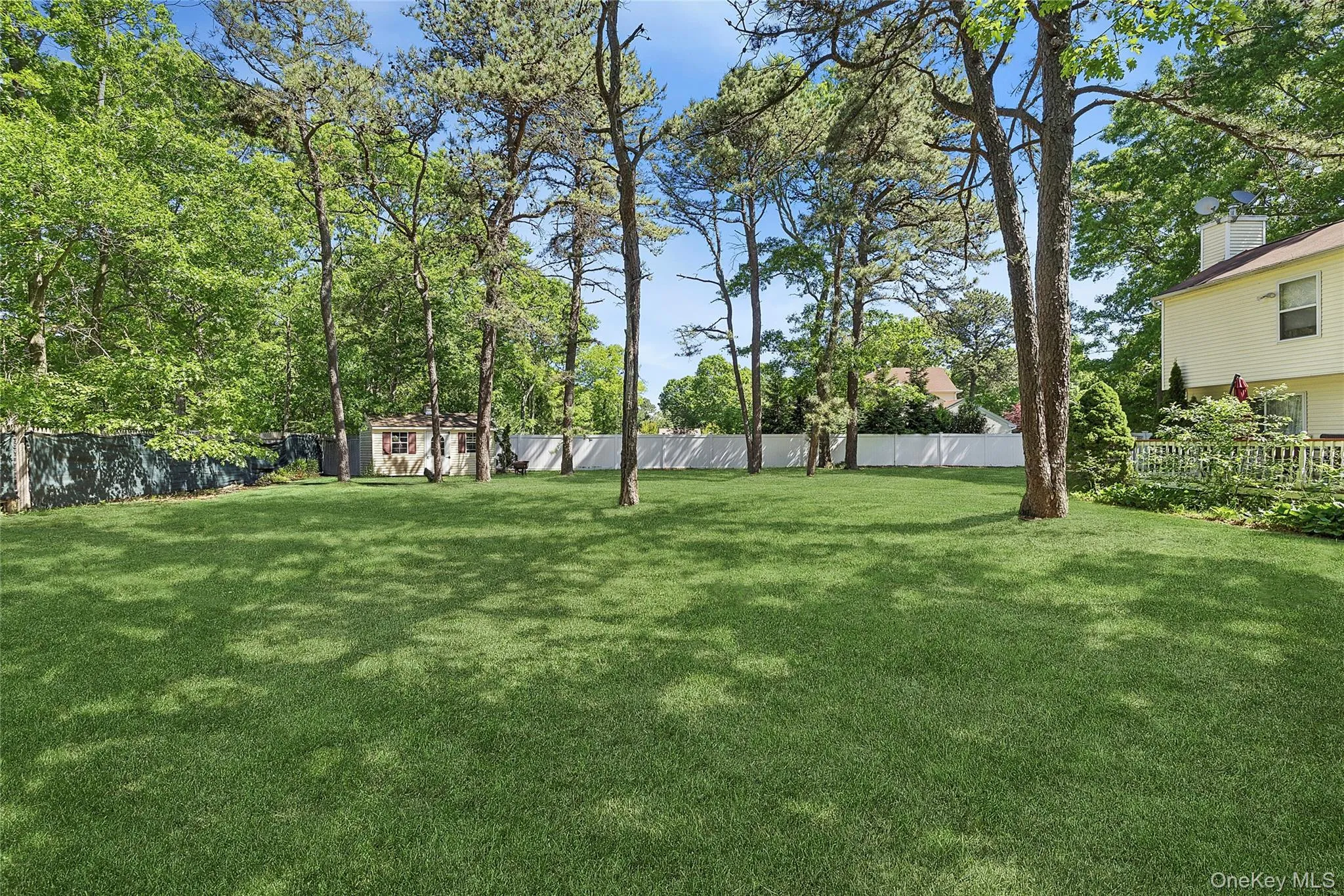 16 Winterberry Drive, Brookhaven, NY, 3 Bedrooms Bedrooms, 8 Rooms Rooms,2 BathroomsBathrooms,Residential,For Rent,Winterberry,0,993470 16 Winterberry Drive, Brookhaven, NY, 3 Bedrooms Bedrooms, 8 Rooms Rooms,2 BathroomsBathrooms,Residential,For Rent,Winterberry,0,993470