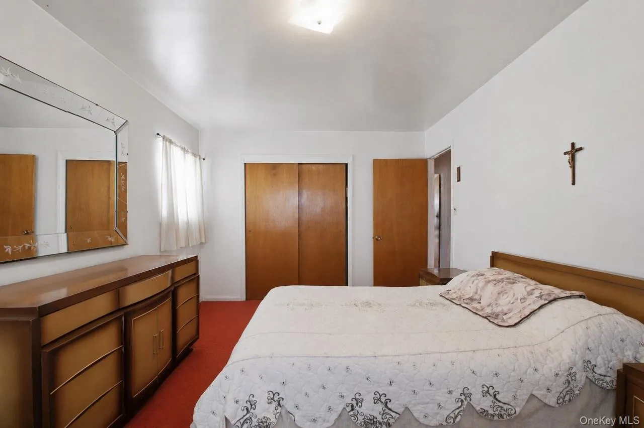 1056 Swinton Avenue, New York, NY, 3 Bedrooms Bedrooms, 6 Rooms Rooms,2 BathroomsBathrooms,Residential,For Rent,Swinton,0,993471 1056 Swinton Avenue, New York, NY, 3 Bedrooms Bedrooms, 6 Rooms Rooms,2 BathroomsBathrooms,Residential,For Rent,Swinton,0,993471