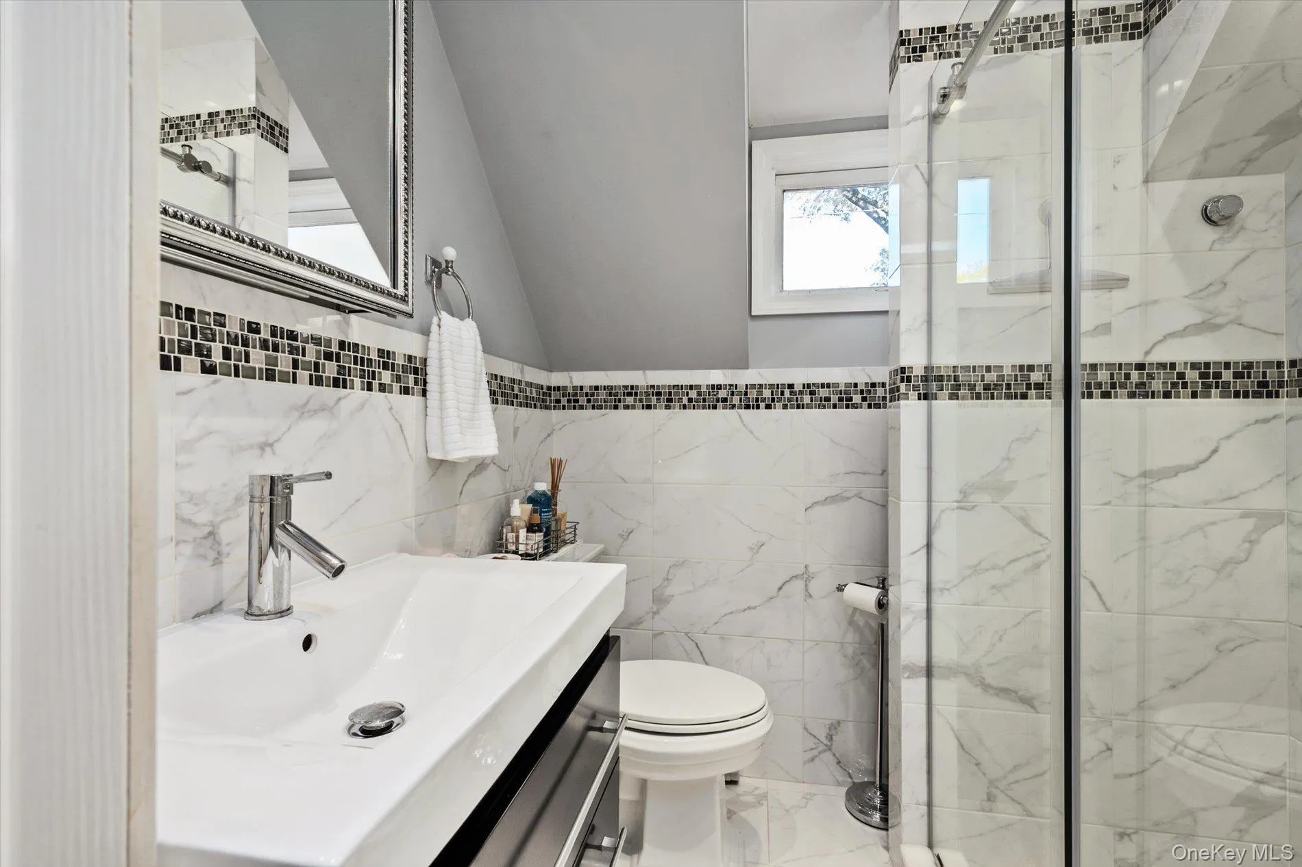 61 Drexel Avenue, North Hempstead, NY, 5 Bedrooms Bedrooms, 11 Rooms Rooms,3 BathroomsBathrooms,Residential,For Rent,Drexel,0,993474 61 Drexel Avenue, North Hempstead, NY, 5 Bedrooms Bedrooms, 11 Rooms Rooms,3 BathroomsBathrooms,Residential,For Rent,Drexel,0,993474