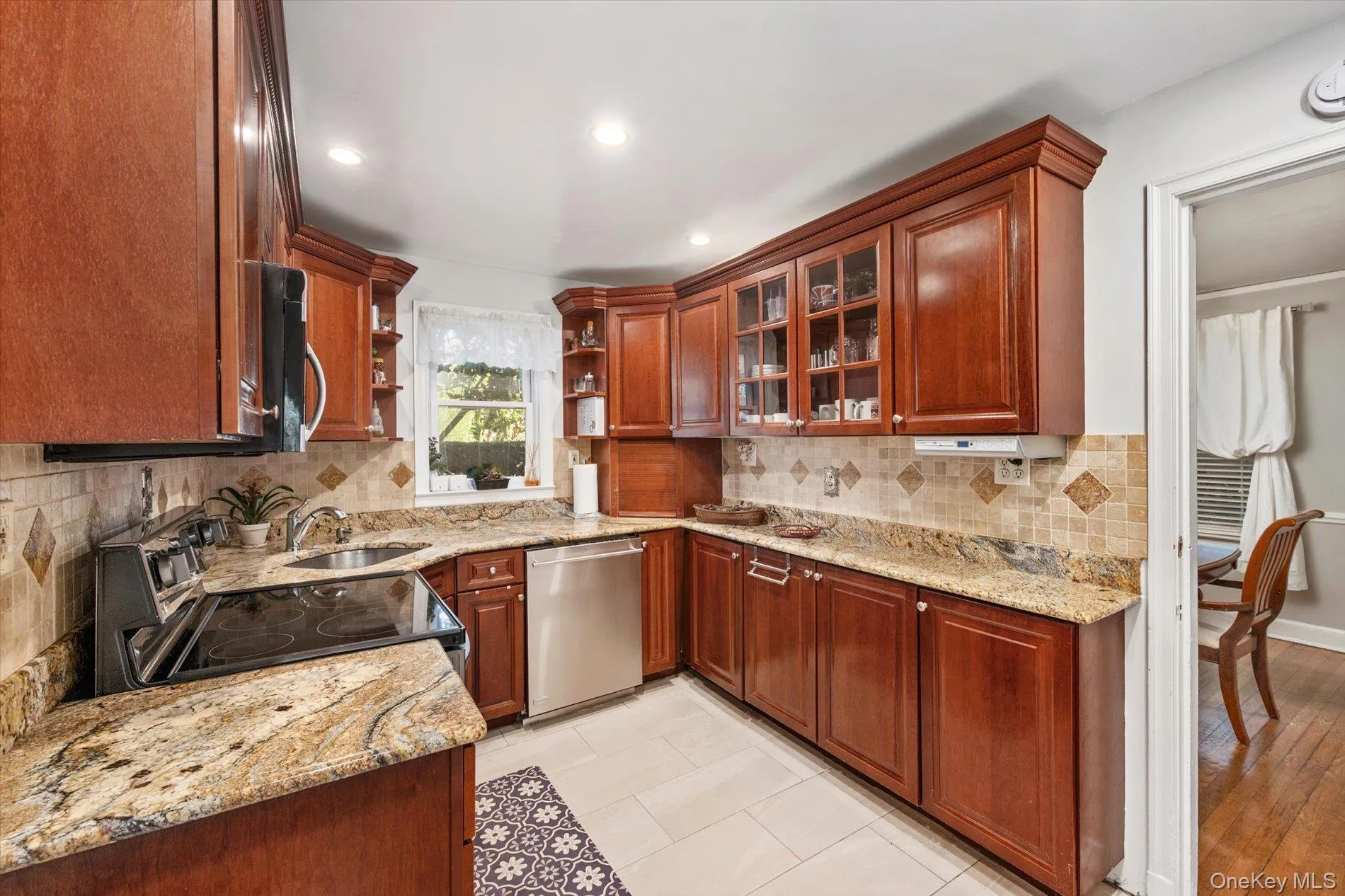 61 Drexel Avenue, North Hempstead, NY, 5 Bedrooms Bedrooms, 11 Rooms Rooms,3 BathroomsBathrooms,Residential,For Rent,Drexel,0,993474 61 Drexel Avenue, North Hempstead, NY, 5 Bedrooms Bedrooms, 11 Rooms Rooms,3 BathroomsBathrooms,Residential,For Rent,Drexel,0,993474