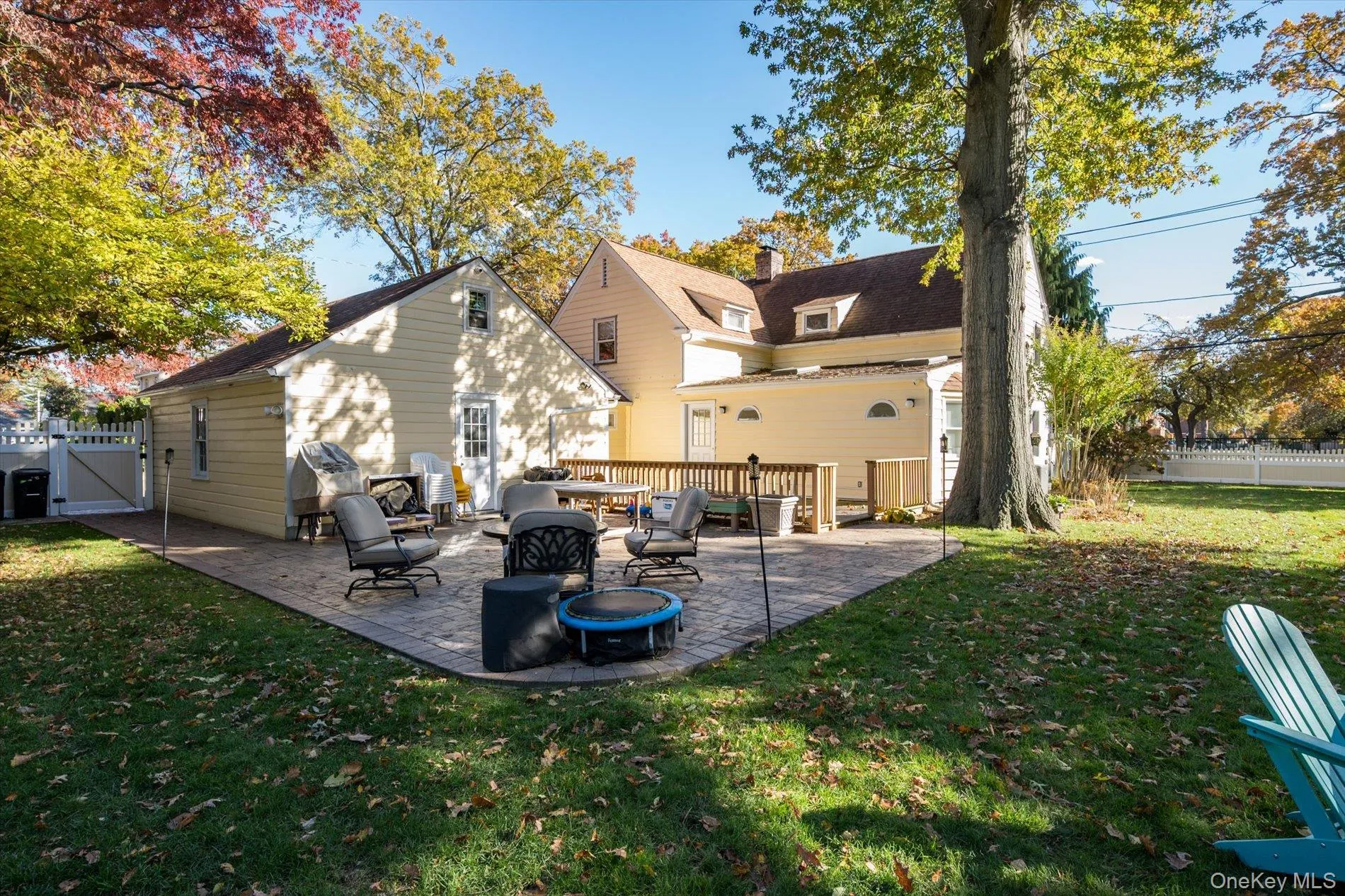 61 Drexel Avenue, North Hempstead, NY, 5 Bedrooms Bedrooms, 11 Rooms Rooms,3 BathroomsBathrooms,Residential,For Rent,Drexel,0,993474 61 Drexel Avenue, North Hempstead, NY, 5 Bedrooms Bedrooms, 11 Rooms Rooms,3 BathroomsBathrooms,Residential,For Rent,Drexel,0,993474