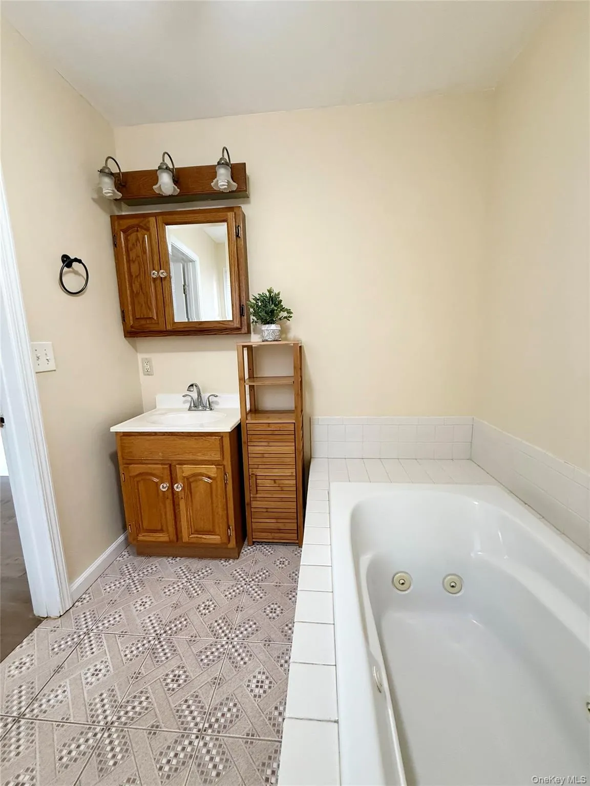 42 Peck Street, Haverstraw, NY, 2 Bedrooms Bedrooms, 6 Rooms Rooms,2 BathroomsBathrooms,Residential Lease,For Rent,Peck,0,993481 42 Peck Street, Haverstraw, NY, 2 Bedrooms Bedrooms, 6 Rooms Rooms,2 BathroomsBathrooms,Residential Lease,For Rent,Peck,0,993481