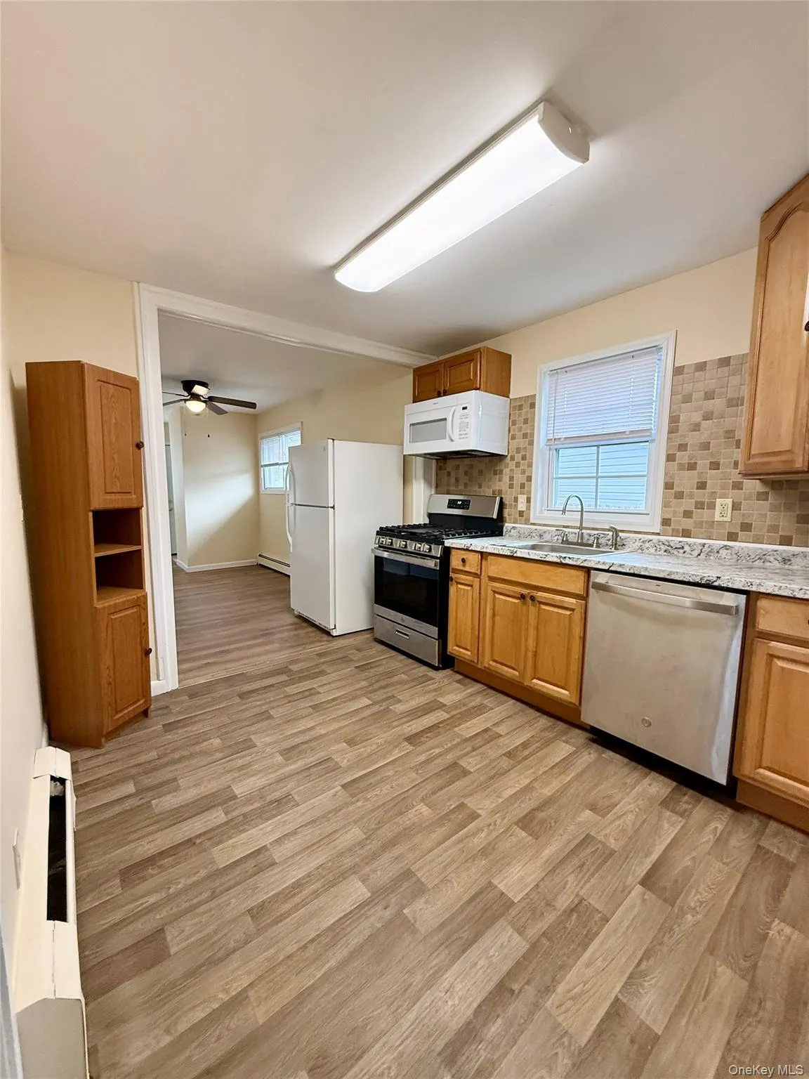 42 Peck Street, Haverstraw, NY, 2 Bedrooms Bedrooms, 6 Rooms Rooms,2 BathroomsBathrooms,Residential Lease,For Rent,Peck,0,993481 42 Peck Street, Haverstraw, NY, 2 Bedrooms Bedrooms, 6 Rooms Rooms,2 BathroomsBathrooms,Residential Lease,For Rent,Peck,0,993481