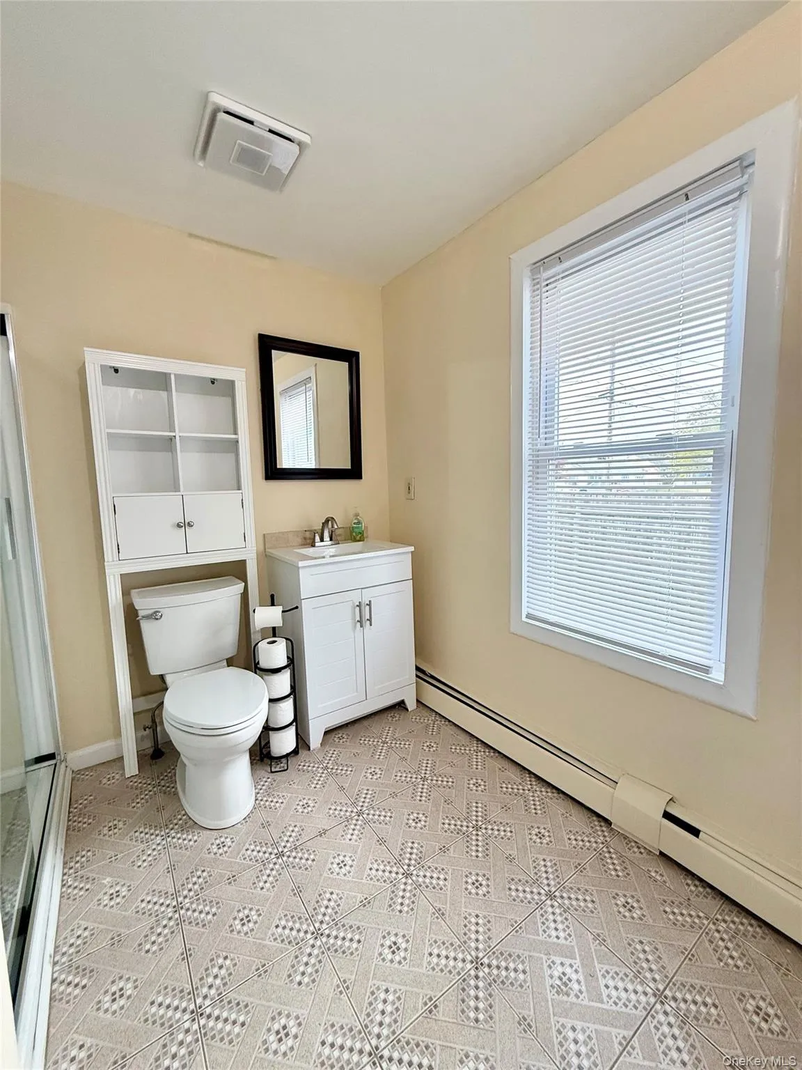 42 Peck Street, Haverstraw, NY, 2 Bedrooms Bedrooms, 6 Rooms Rooms,2 BathroomsBathrooms,Residential Lease,For Rent,Peck,0,993481 42 Peck Street, Haverstraw, NY, 2 Bedrooms Bedrooms, 6 Rooms Rooms,2 BathroomsBathrooms,Residential Lease,For Rent,Peck,0,993481