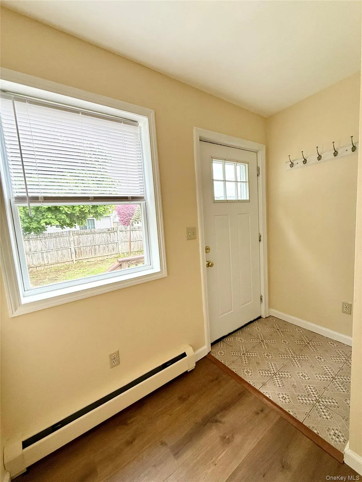 42 Peck Street, Haverstraw, NY, 2 Bedrooms Bedrooms, 6 Rooms Rooms,2 BathroomsBathrooms,Residential Lease,For Rent,Peck,0,993481 42 Peck Street, Haverstraw, NY, 2 Bedrooms Bedrooms, 6 Rooms Rooms,2 BathroomsBathrooms,Residential Lease,For Rent,Peck,0,993481