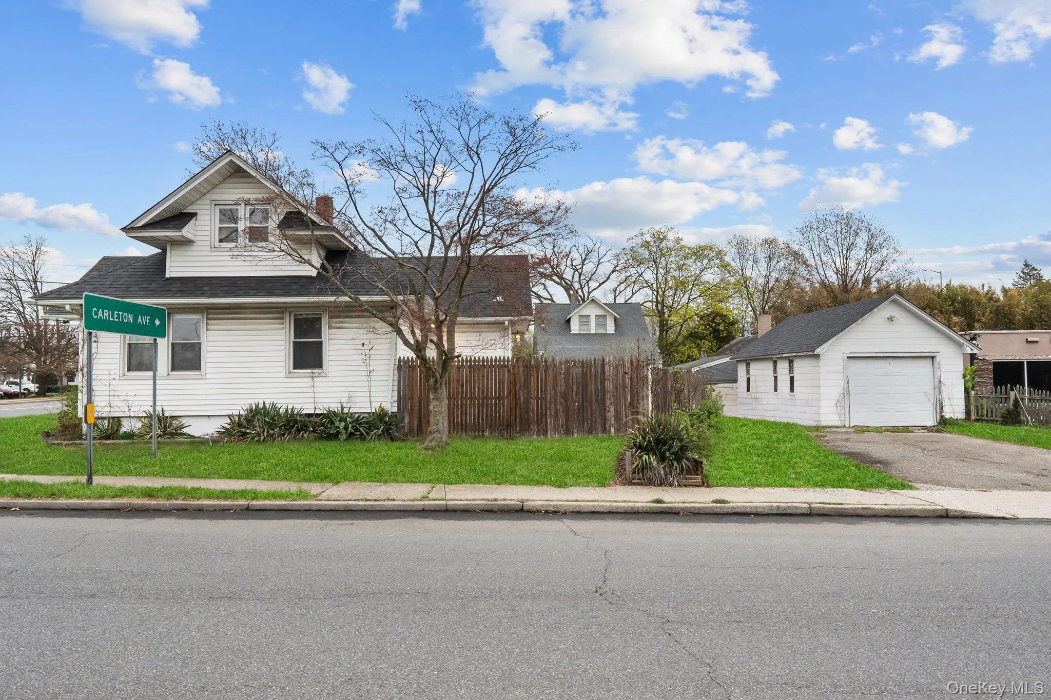 218 Islip Boulevard, Islip, NY, 3 Bedrooms Bedrooms, 6 Rooms Rooms,1 BathroomBathrooms,Residential Lease,For Rent,Islip,0,993489 218 Islip Boulevard, Islip, NY, 3 Bedrooms Bedrooms, 6 Rooms Rooms,1 BathroomBathrooms,Residential Lease,For Rent,Islip,0,993489