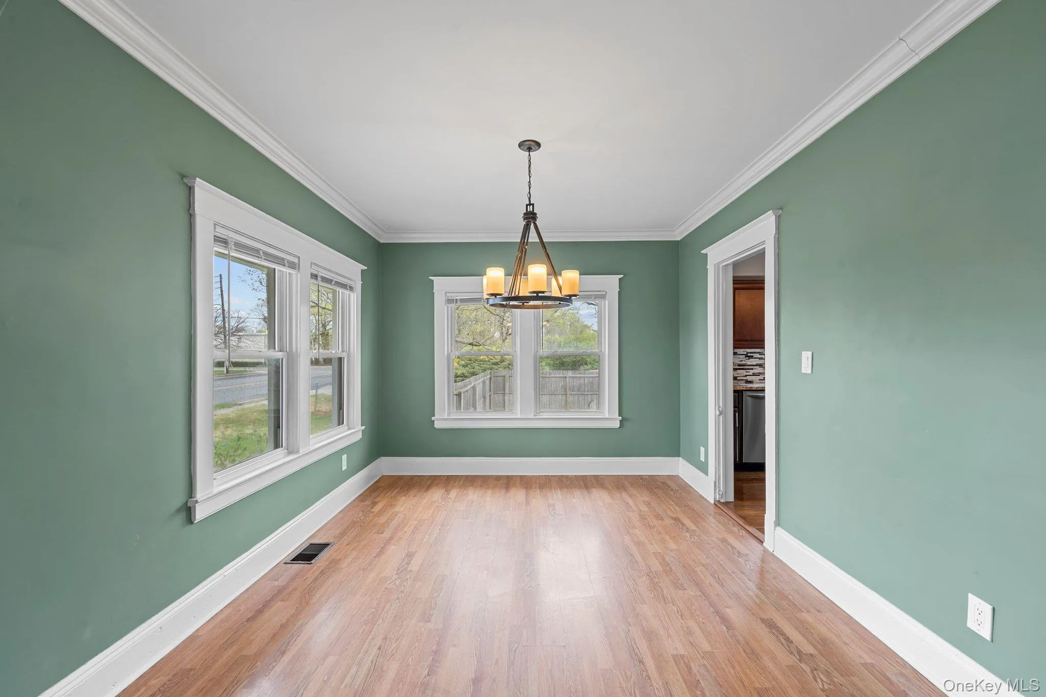 218 Islip Boulevard, Islip, NY, 3 Bedrooms Bedrooms, 6 Rooms Rooms,1 BathroomBathrooms,Residential Lease,For Rent,Islip,0,993489 218 Islip Boulevard, Islip, NY, 3 Bedrooms Bedrooms, 6 Rooms Rooms,1 BathroomBathrooms,Residential Lease,For Rent,Islip,0,993489