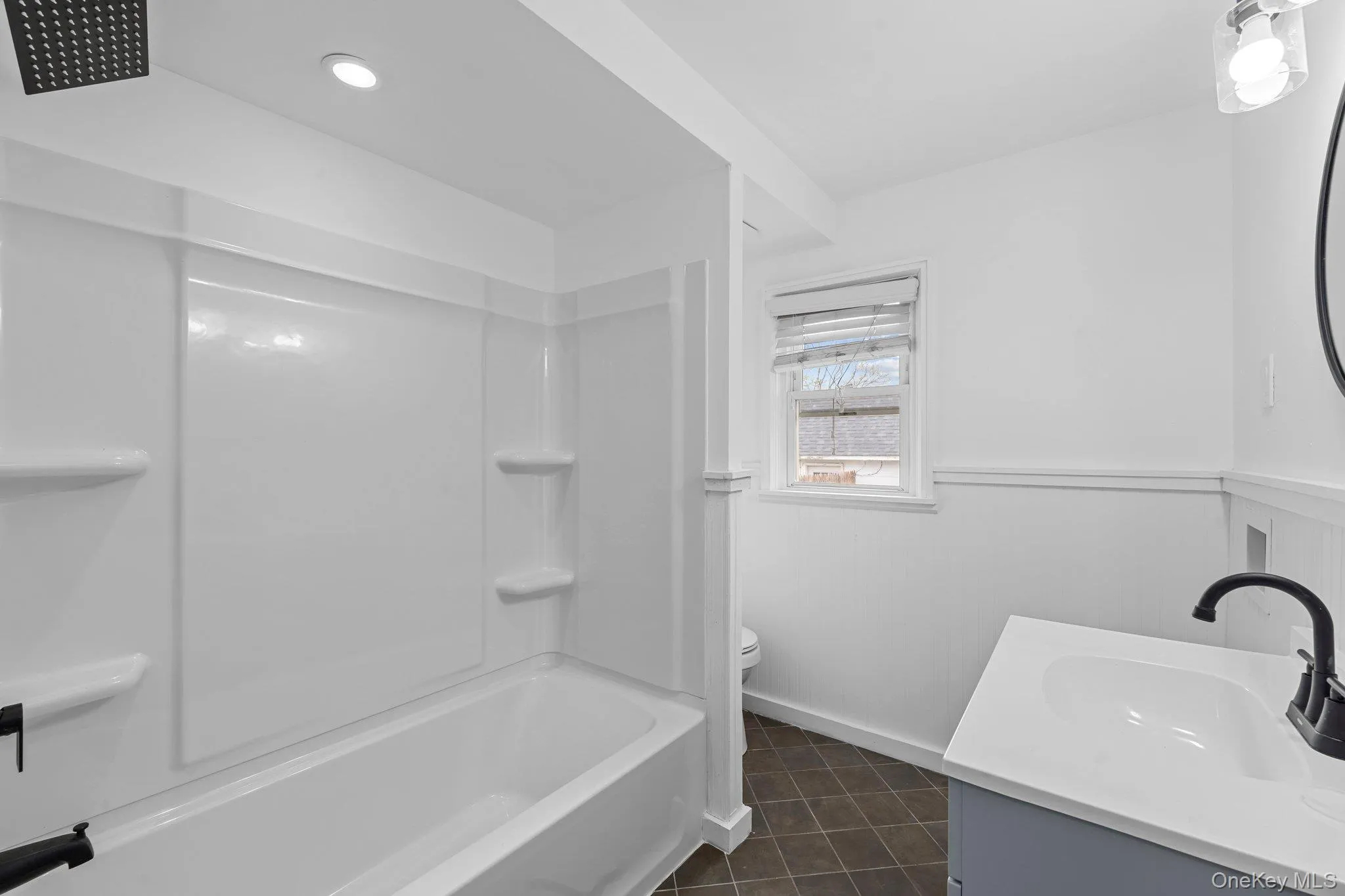 218 Islip Boulevard, Islip, NY, 3 Bedrooms Bedrooms, 6 Rooms Rooms,1 BathroomBathrooms,Residential Lease,For Rent,Islip,0,993489 218 Islip Boulevard, Islip, NY, 3 Bedrooms Bedrooms, 6 Rooms Rooms,1 BathroomBathrooms,Residential Lease,For Rent,Islip,0,993489