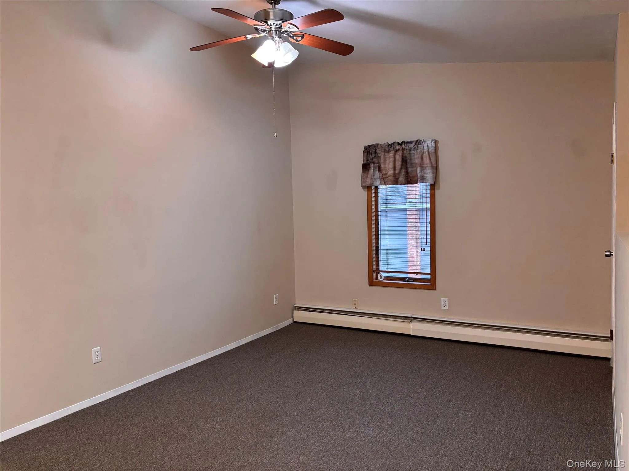 62 Tonopan Street, Brookhaven, NY, 1 Bedroom Bedrooms, 3 Rooms Rooms,1 BathroomBathrooms,Residential Lease,For Rent,Tonopan,0,993501 62 Tonopan Street, Brookhaven, NY, 1 Bedroom Bedrooms, 3 Rooms Rooms,1 BathroomBathrooms,Residential Lease,For Rent,Tonopan,0,993501