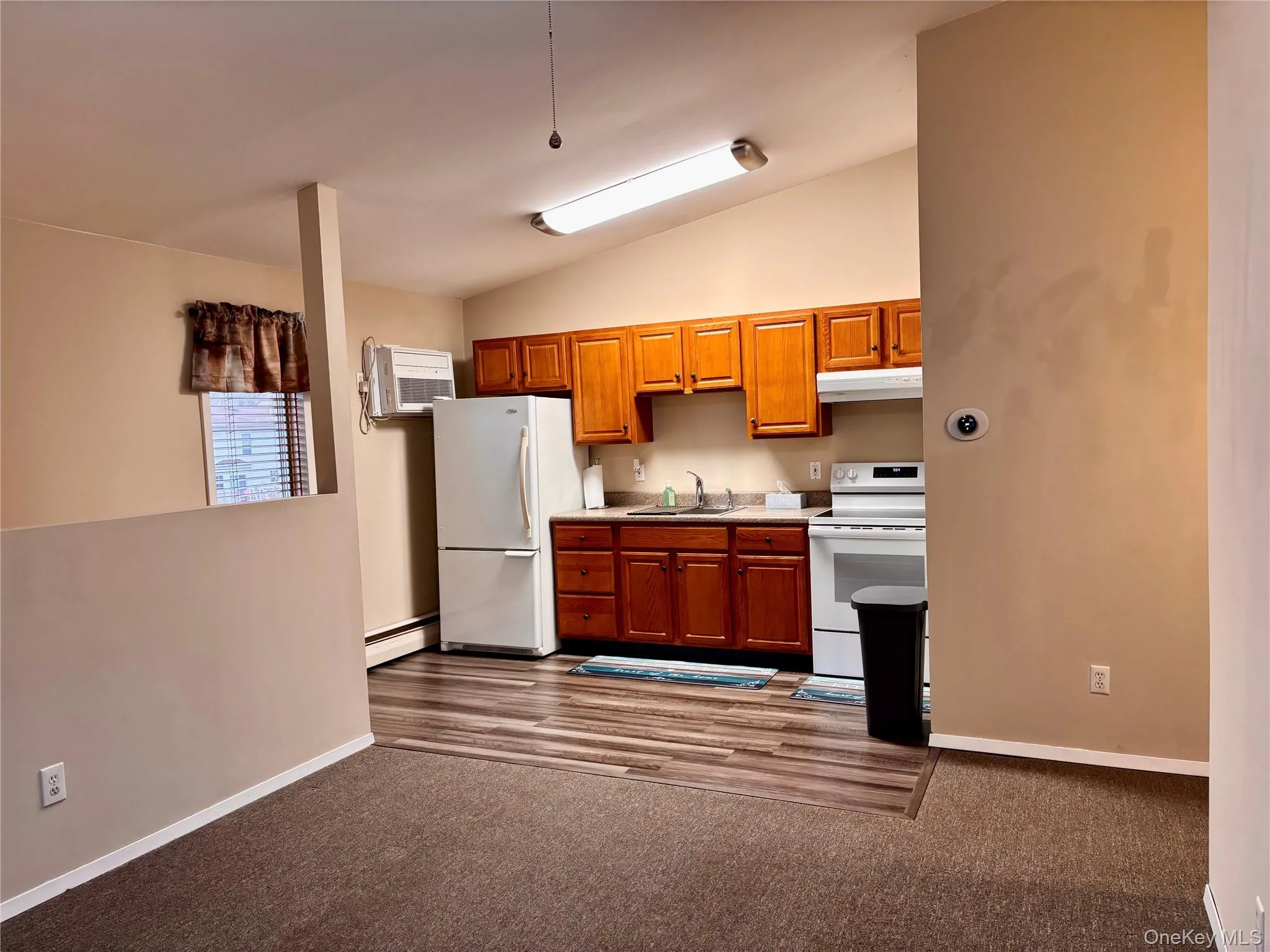 62 Tonopan Street, Brookhaven, NY, 1 Bedroom Bedrooms, 3 Rooms Rooms,1 BathroomBathrooms,Residential Lease,For Rent,Tonopan,0,993501 62 Tonopan Street, Brookhaven, NY, 1 Bedroom Bedrooms, 3 Rooms Rooms,1 BathroomBathrooms,Residential Lease,For Rent,Tonopan,0,993501