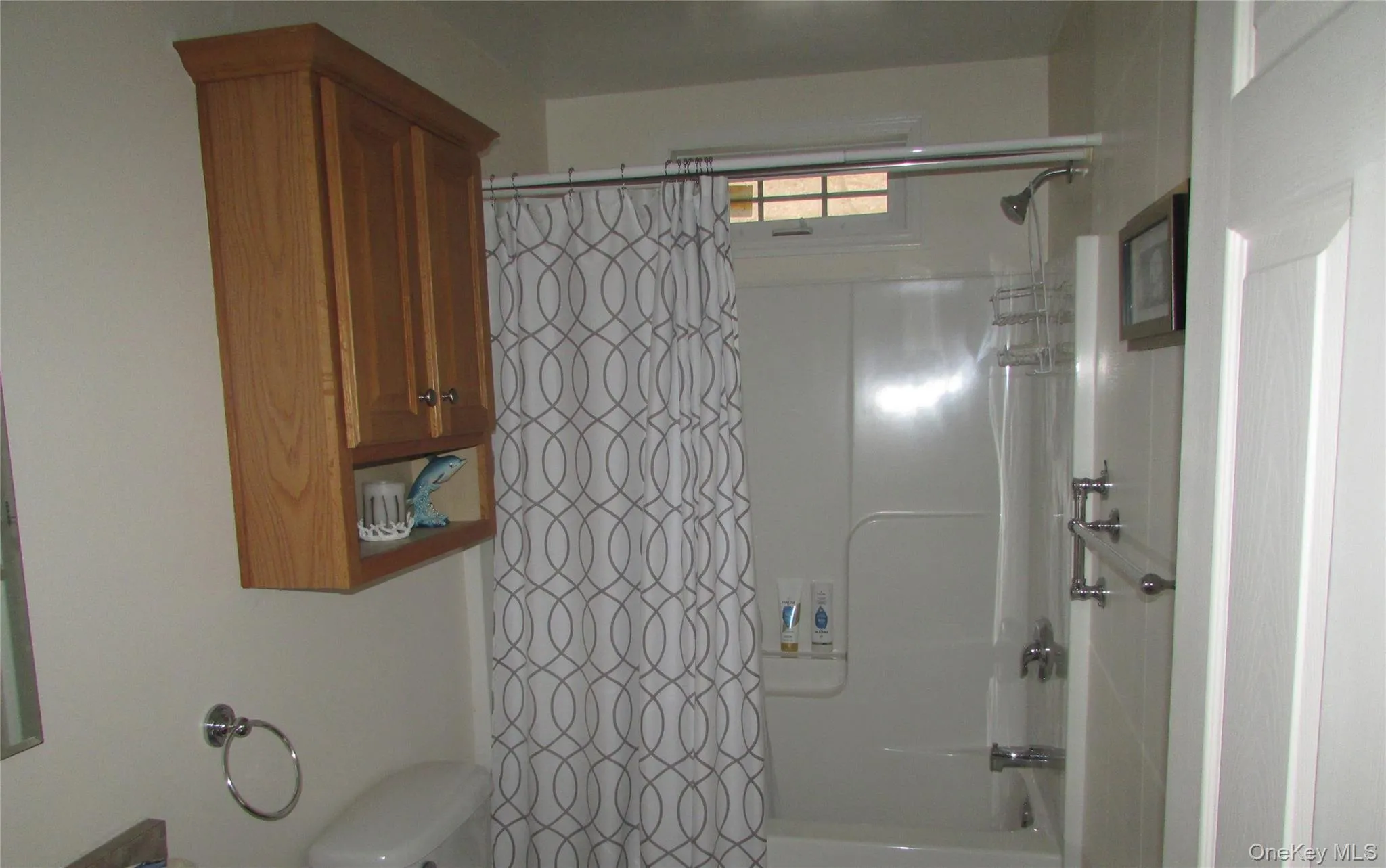 Hall Bath Hall Bath