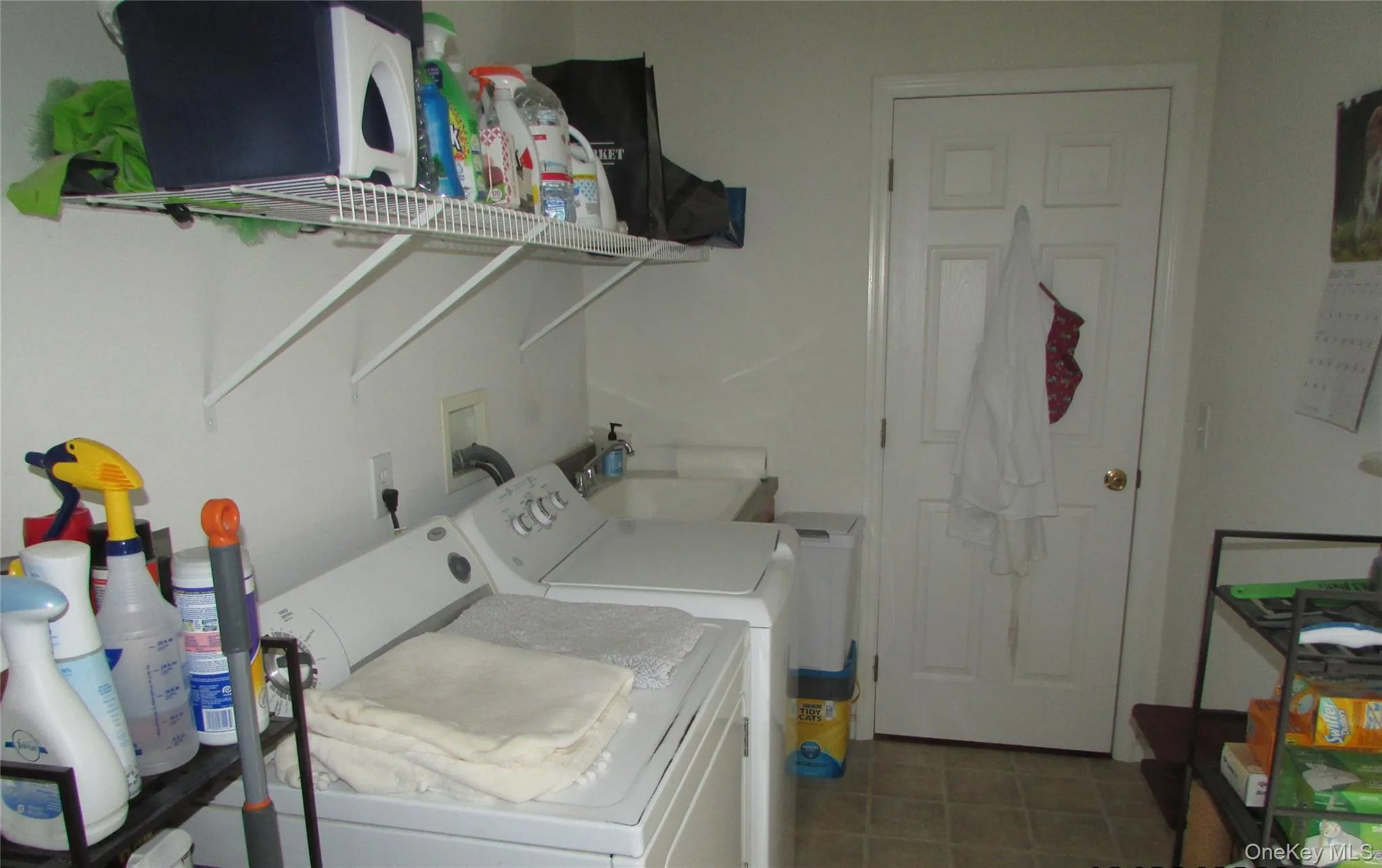 Upper Level Laundry Upper Level Laundry
