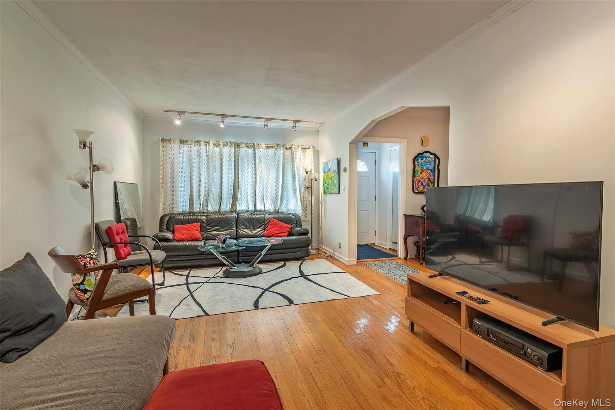 65-25 Alderton Street, New York, NY, 3 Bedrooms Bedrooms, 7 Rooms Rooms,2 BathroomsBathrooms,Residential Lease,For Rent,Alderton,0,993509 65-25 Alderton Street, New York, NY, 3 Bedrooms Bedrooms, 7 Rooms Rooms,2 BathroomsBathrooms,Residential Lease,For Rent,Alderton,0,993509