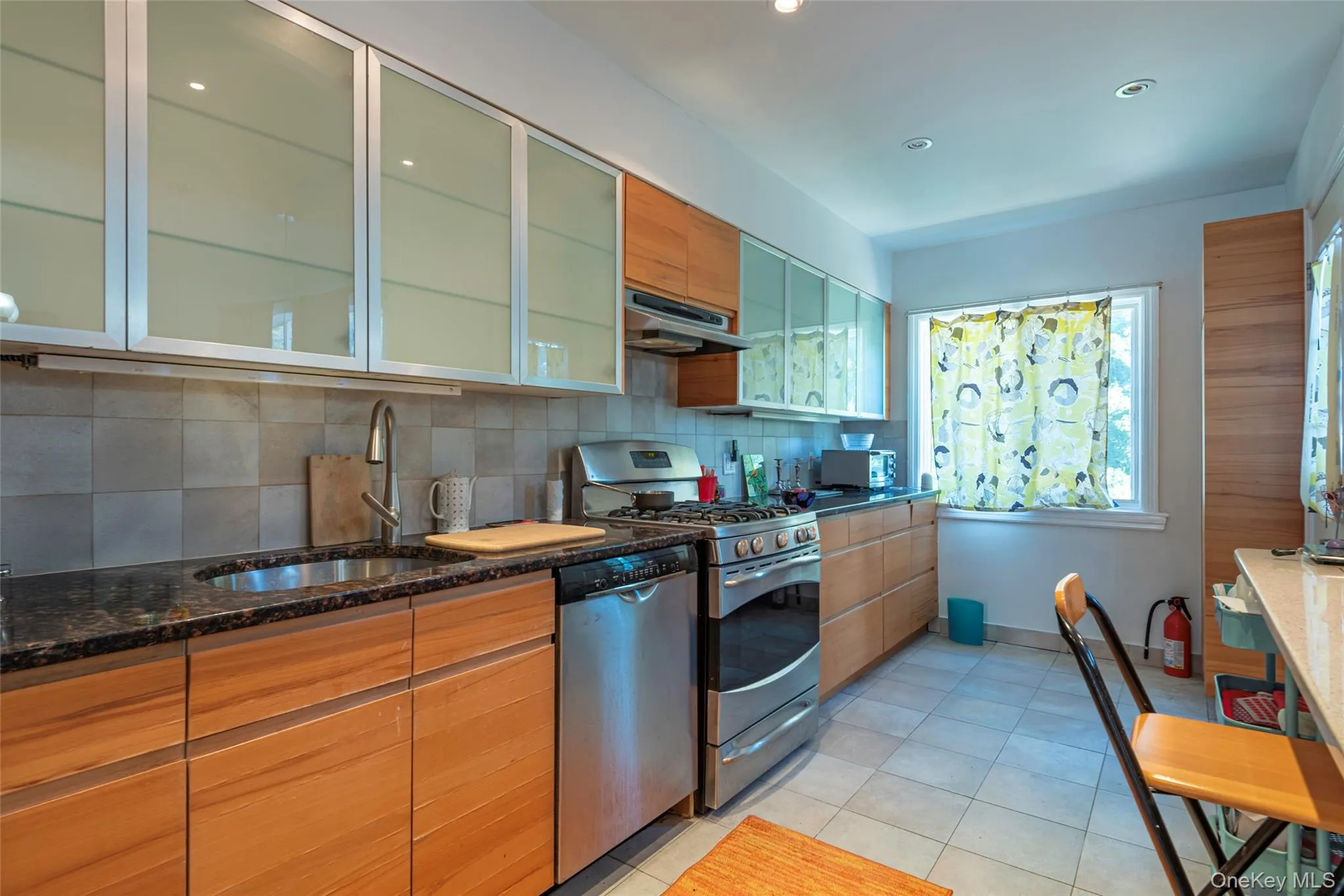 65-25 Alderton Street, New York, NY, 3 Bedrooms Bedrooms, 7 Rooms Rooms,2 BathroomsBathrooms,Residential Lease,For Rent,Alderton,0,993509 65-25 Alderton Street, New York, NY, 3 Bedrooms Bedrooms, 7 Rooms Rooms,2 BathroomsBathrooms,Residential Lease,For Rent,Alderton,0,993509