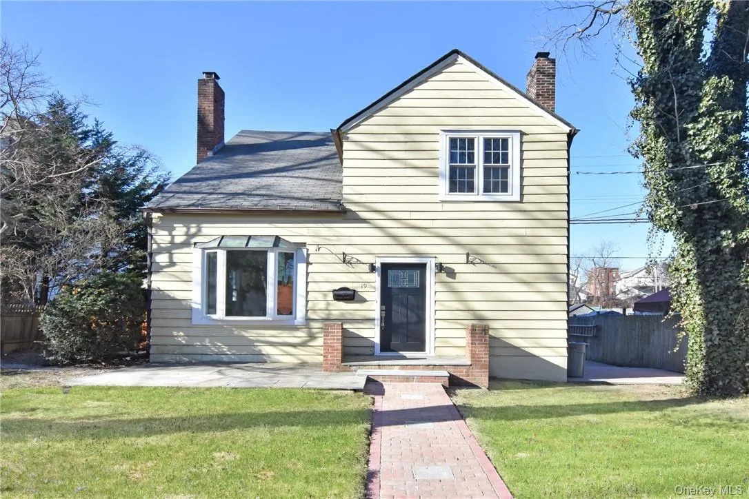 19 Longmeadow Road, Yonkers, NY, 3 Bedrooms Bedrooms, 8 Rooms Rooms,1 BathroomBathrooms,Residential Lease,For Rent,Longmeadow,0,993510 19 Longmeadow Road, Yonkers, NY, 3 Bedrooms Bedrooms, 8 Rooms Rooms,1 BathroomBathrooms,Residential Lease,For Rent,Longmeadow,0,993510