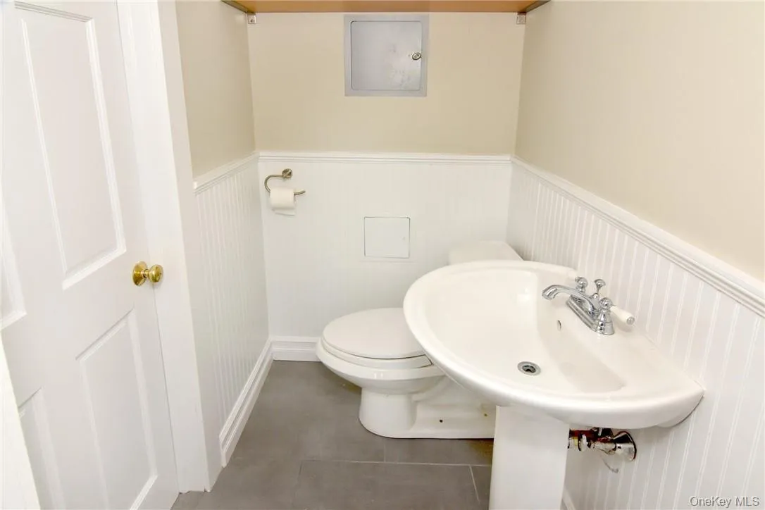 19 Longmeadow Road, Yonkers, NY, 3 Bedrooms Bedrooms, 8 Rooms Rooms,1 BathroomBathrooms,Residential Lease,For Rent,Longmeadow,0,993510 19 Longmeadow Road, Yonkers, NY, 3 Bedrooms Bedrooms, 8 Rooms Rooms,1 BathroomBathrooms,Residential Lease,For Rent,Longmeadow,0,993510