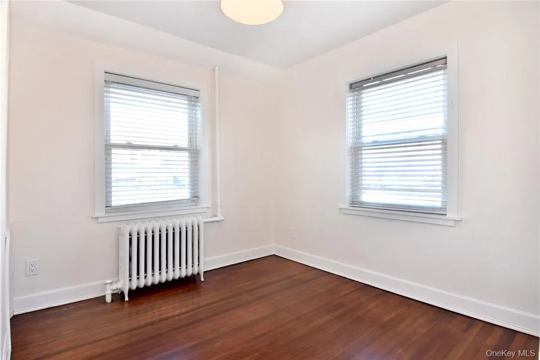 19 Longmeadow Road, Yonkers, NY, 3 Bedrooms Bedrooms, 8 Rooms Rooms,1 BathroomBathrooms,Residential Lease,For Rent,Longmeadow,0,993510 19 Longmeadow Road, Yonkers, NY, 3 Bedrooms Bedrooms, 8 Rooms Rooms,1 BathroomBathrooms,Residential Lease,For Rent,Longmeadow,0,993510