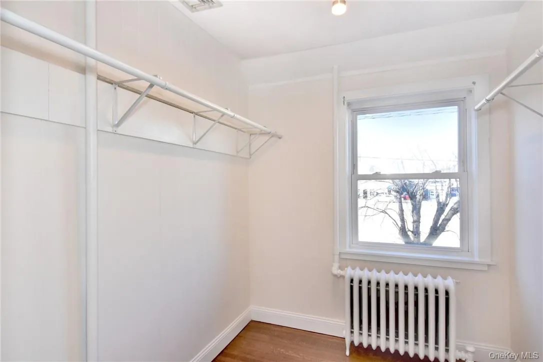 19 Longmeadow Road, Yonkers, NY, 3 Bedrooms Bedrooms, 8 Rooms Rooms,1 BathroomBathrooms,Residential Lease,For Rent,Longmeadow,0,993510 19 Longmeadow Road, Yonkers, NY, 3 Bedrooms Bedrooms, 8 Rooms Rooms,1 BathroomBathrooms,Residential Lease,For Rent,Longmeadow,0,993510