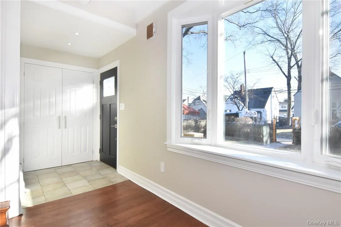 19 Longmeadow Road, Yonkers, NY, 3 Bedrooms Bedrooms, 8 Rooms Rooms,1 BathroomBathrooms,Residential Lease,For Rent,Longmeadow,0,993510 19 Longmeadow Road, Yonkers, NY, 3 Bedrooms Bedrooms, 8 Rooms Rooms,1 BathroomBathrooms,Residential Lease,For Rent,Longmeadow,0,993510