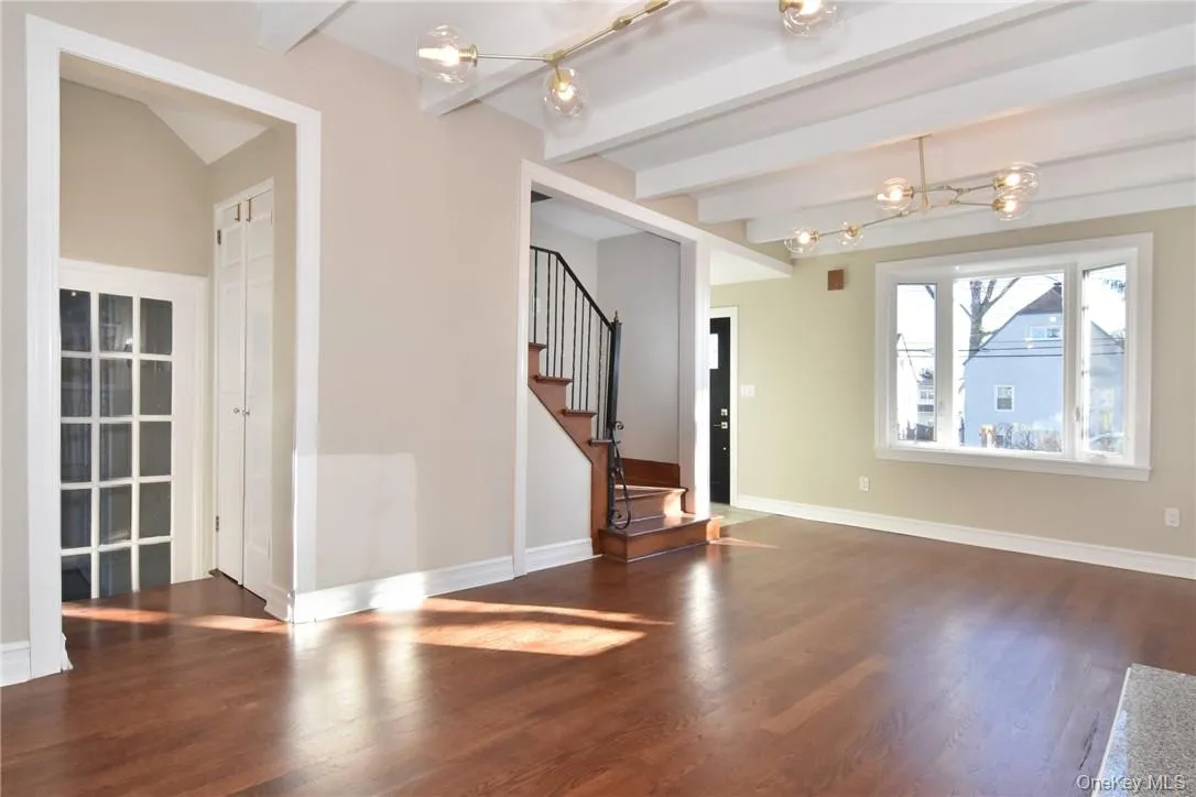 19 Longmeadow Road, Yonkers, NY, 3 Bedrooms Bedrooms, 8 Rooms Rooms,1 BathroomBathrooms,Residential Lease,For Rent,Longmeadow,0,993510 19 Longmeadow Road, Yonkers, NY, 3 Bedrooms Bedrooms, 8 Rooms Rooms,1 BathroomBathrooms,Residential Lease,For Rent,Longmeadow,0,993510