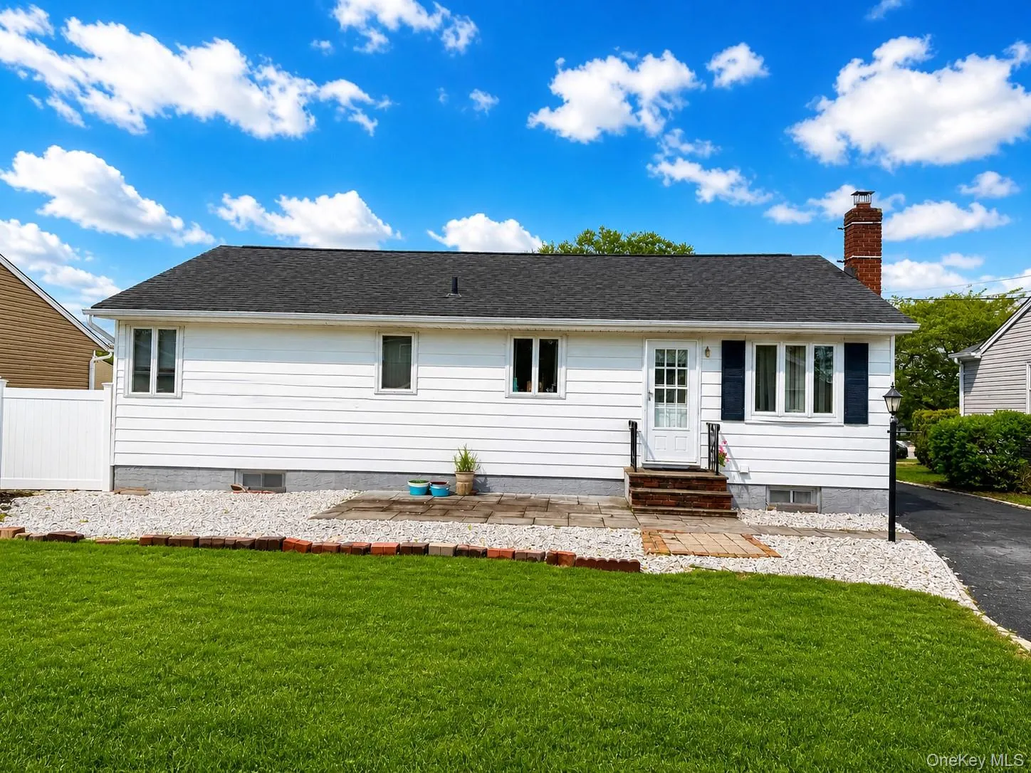 49 Garden Boulevard, Oyster Bay, NY, 3 Bedrooms Bedrooms, 6 Rooms Rooms,2 BathroomsBathrooms,Residential Lease,For Rent,Garden,0,993512 49 Garden Boulevard, Oyster Bay, NY, 3 Bedrooms Bedrooms, 6 Rooms Rooms,2 BathroomsBathrooms,Residential Lease,For Rent,Garden,0,993512
