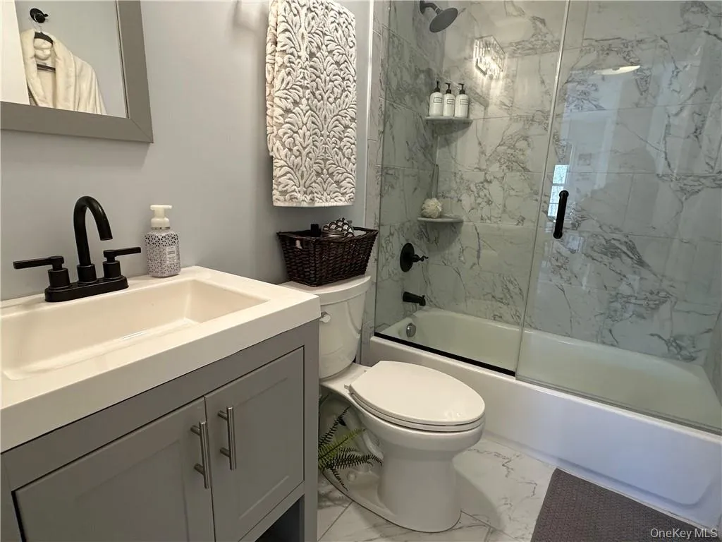 Second Level Full Bath Second Level Full Bath