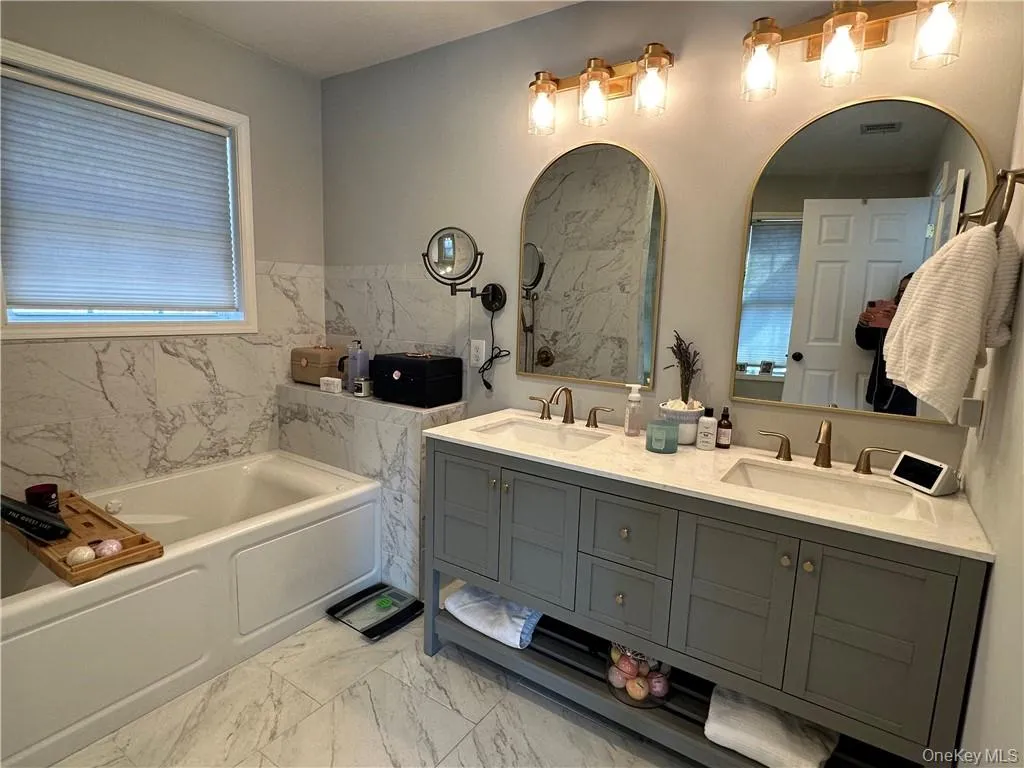 Double sinks Double sinks