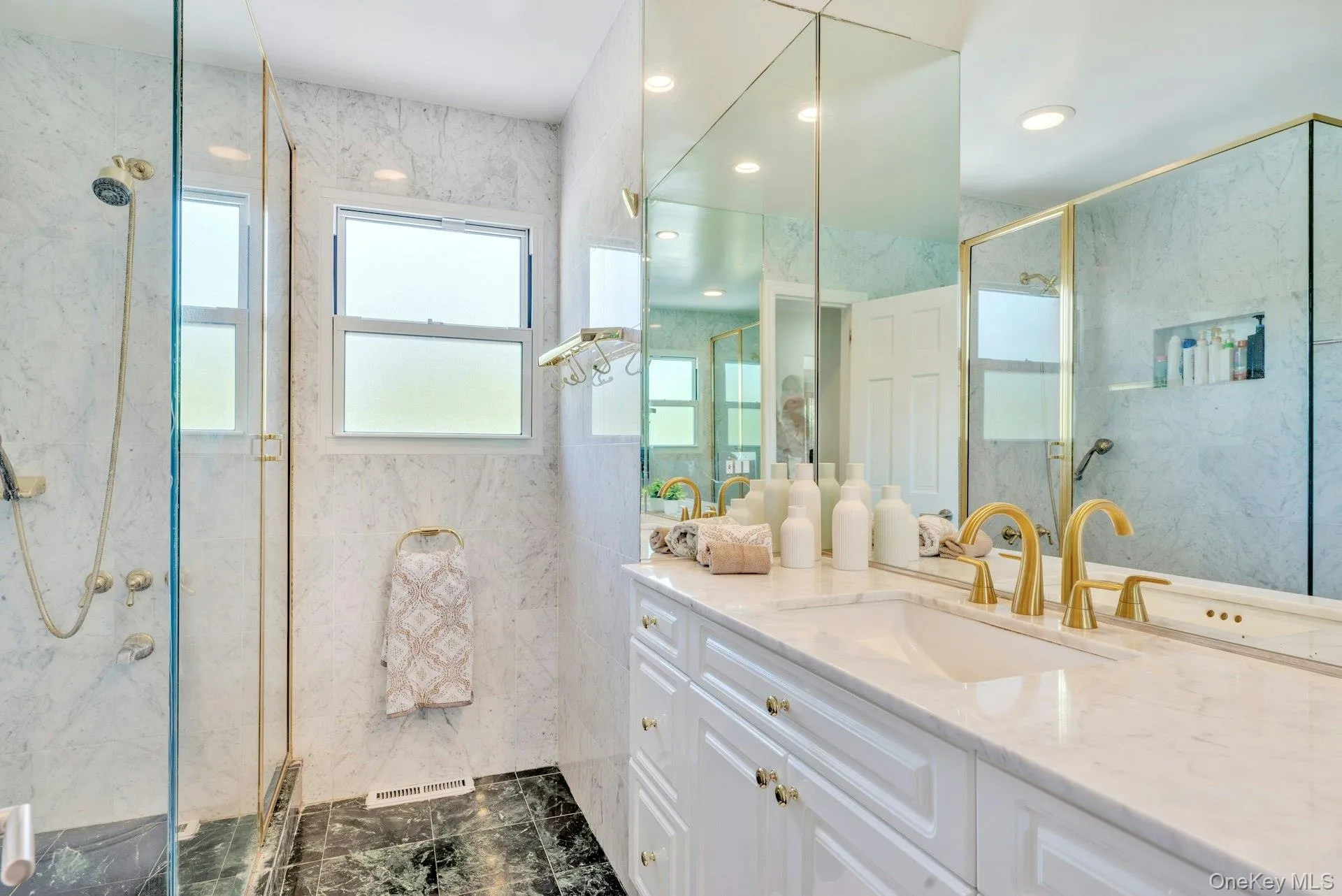 380 Clark Road, Southold, NY, 2 Bedrooms Bedrooms, 6 Rooms Rooms,1 BathroomBathrooms,Residential,For Rent,Clark,0,993527 380 Clark Road, Southold, NY, 2 Bedrooms Bedrooms, 6 Rooms Rooms,1 BathroomBathrooms,Residential,For Rent,Clark,0,993527